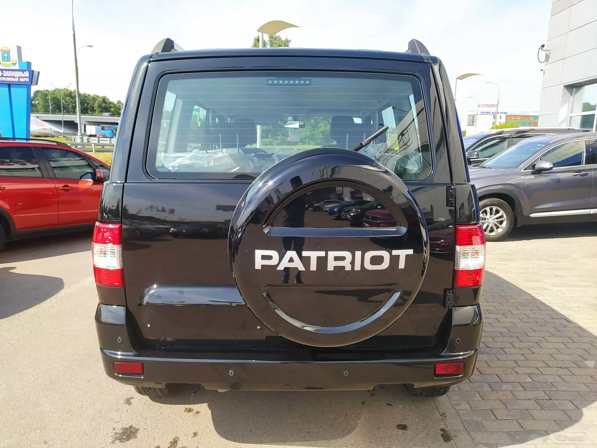 Автосалон: Uaz Patriot