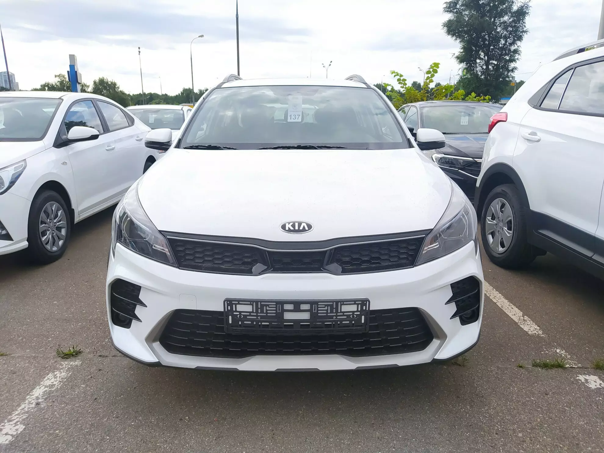 Автосалон: Kia Rio X