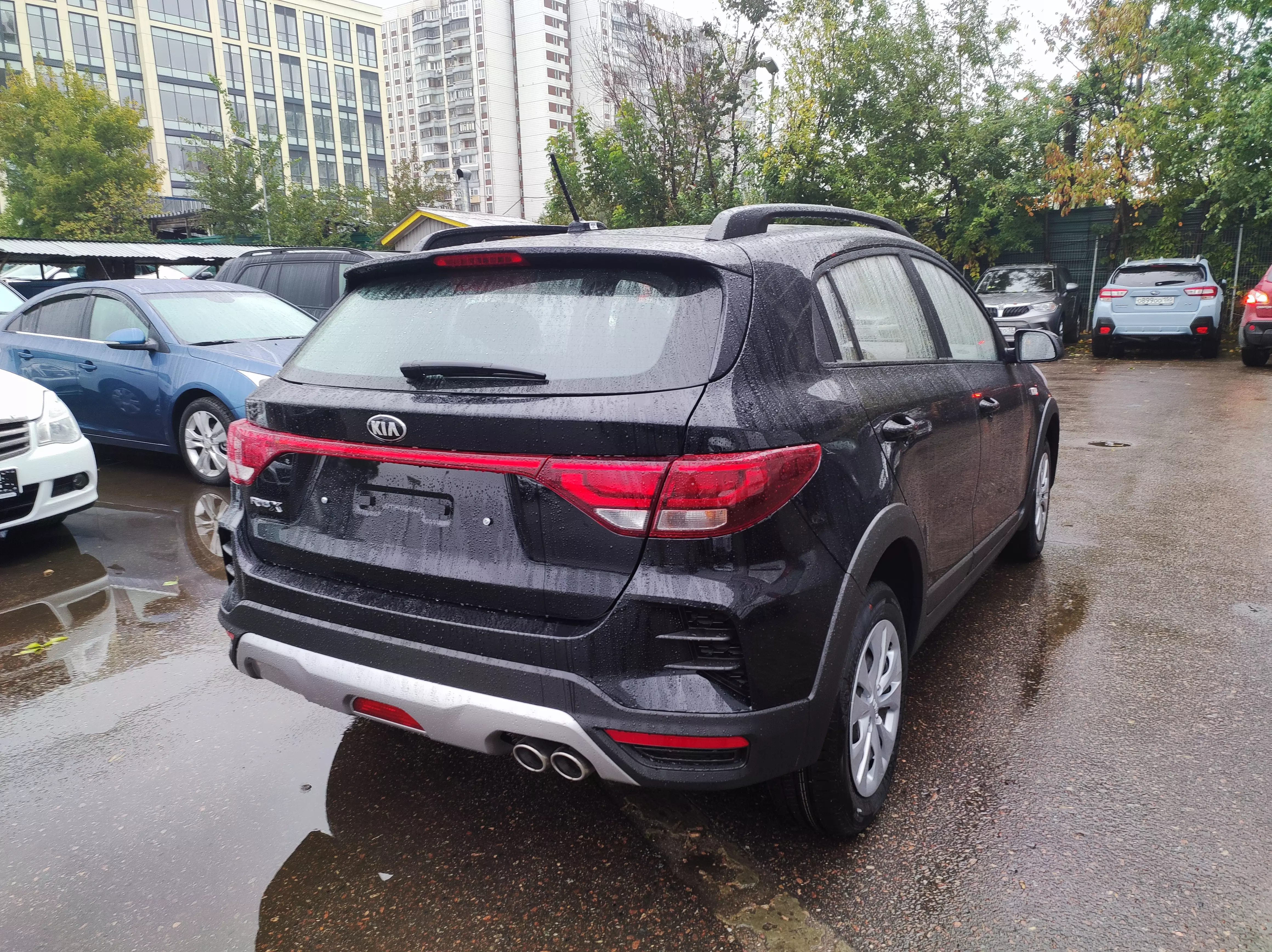 Автосалон: Kia Rio X
