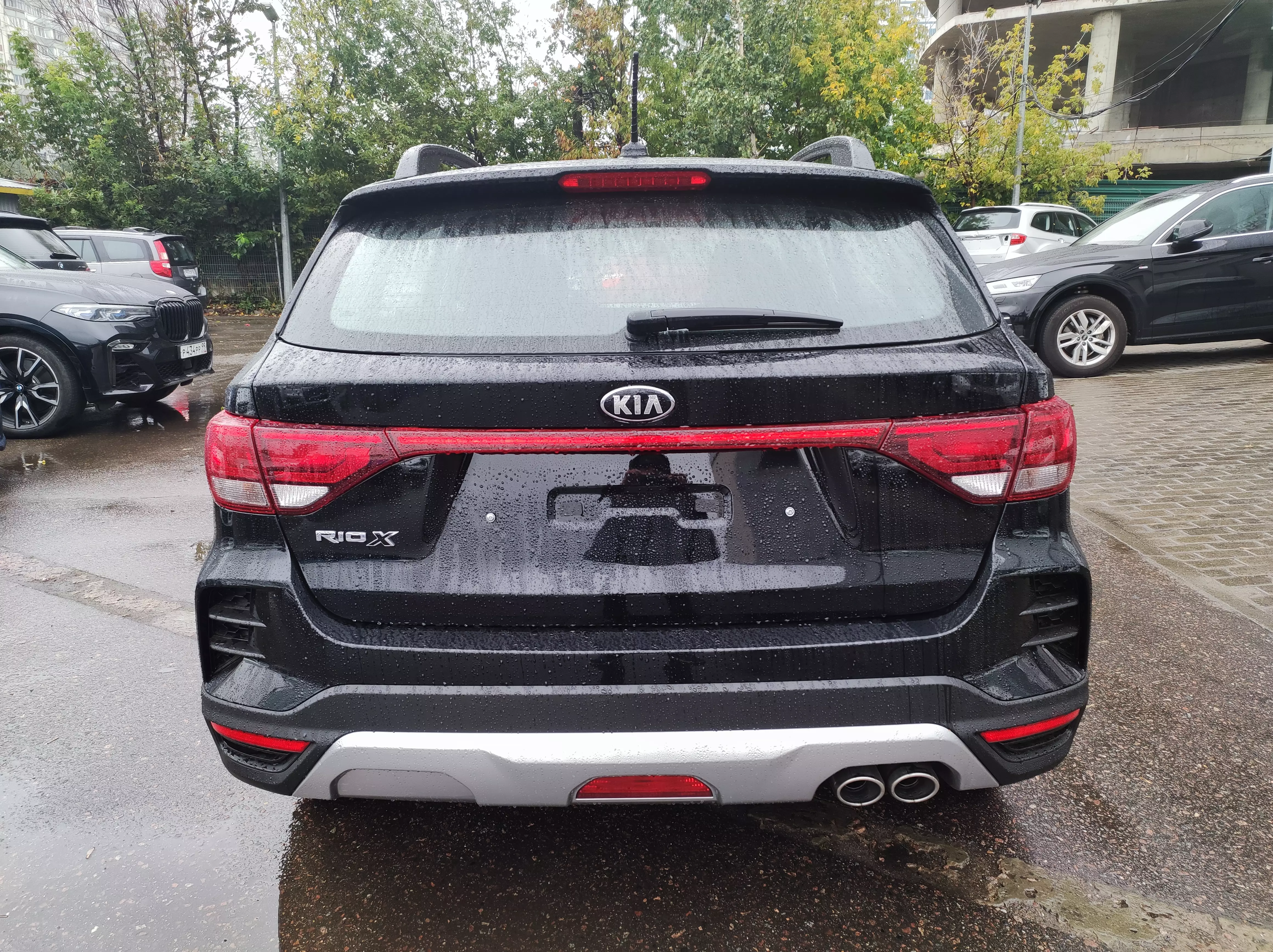Автосалон: Kia Rio X