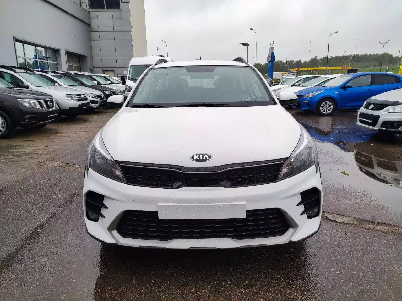 Автосалон: Kia Rio X
