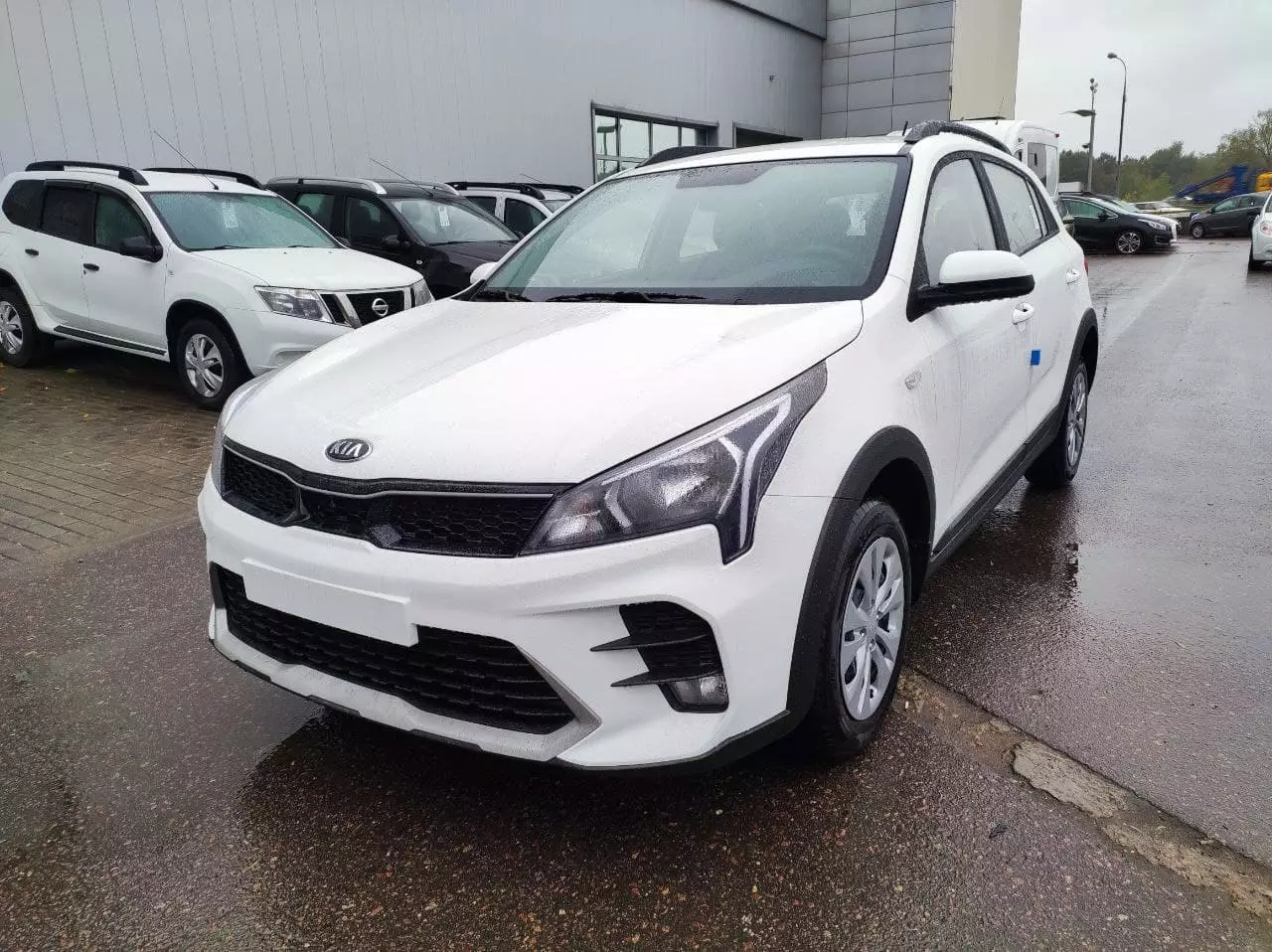 Автосалон: Kia Rio X