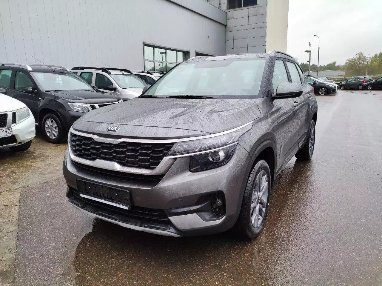 Автосалон: Kia Seltos