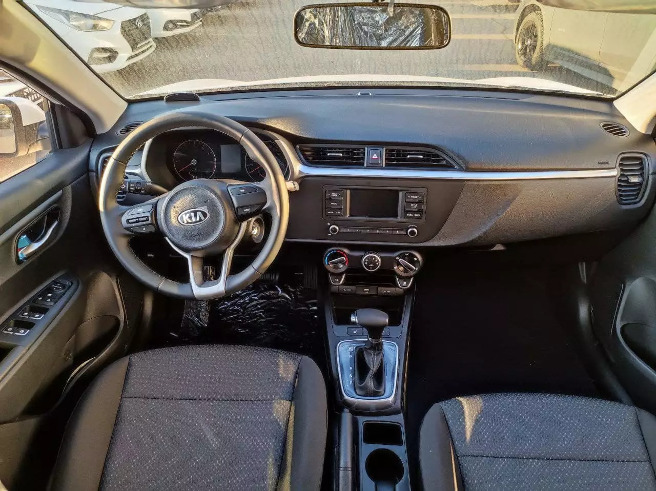 Автосалон: Kia Rio X