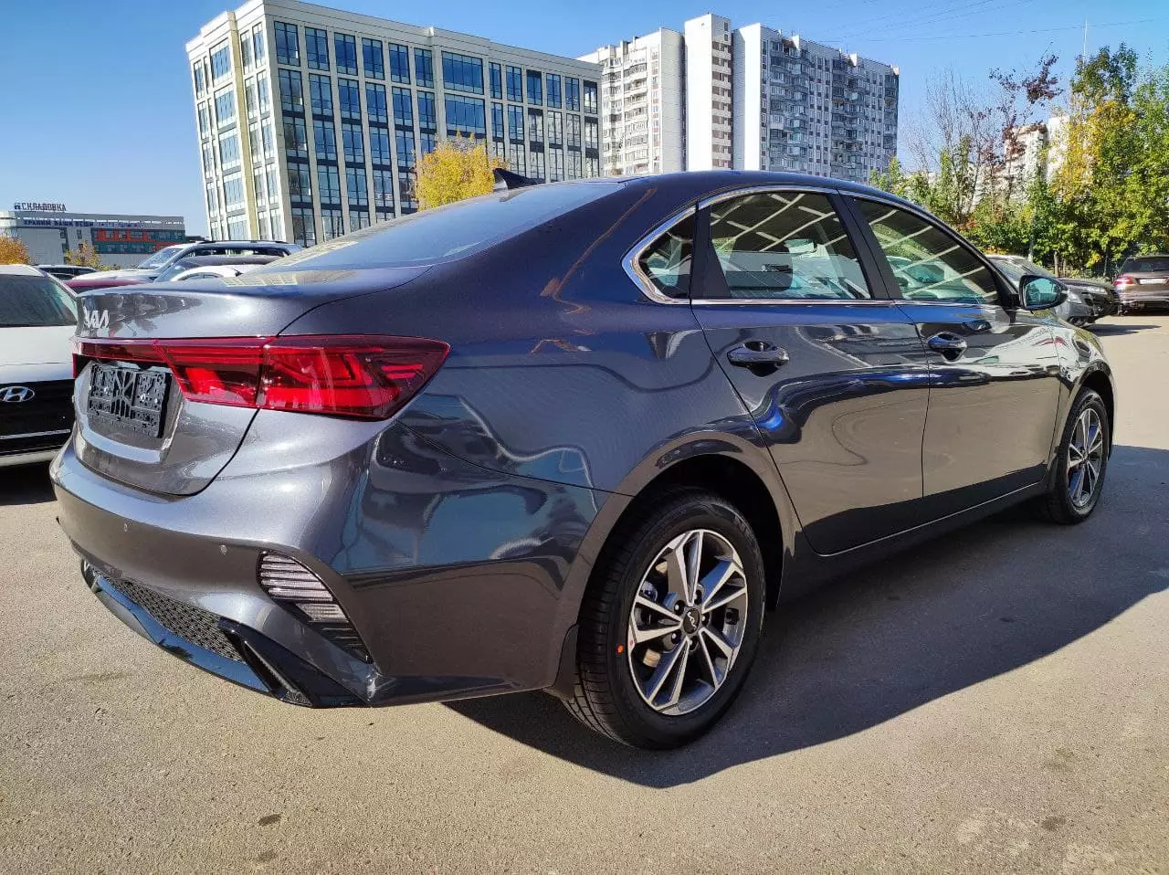 Автосалон: Kia Cerato