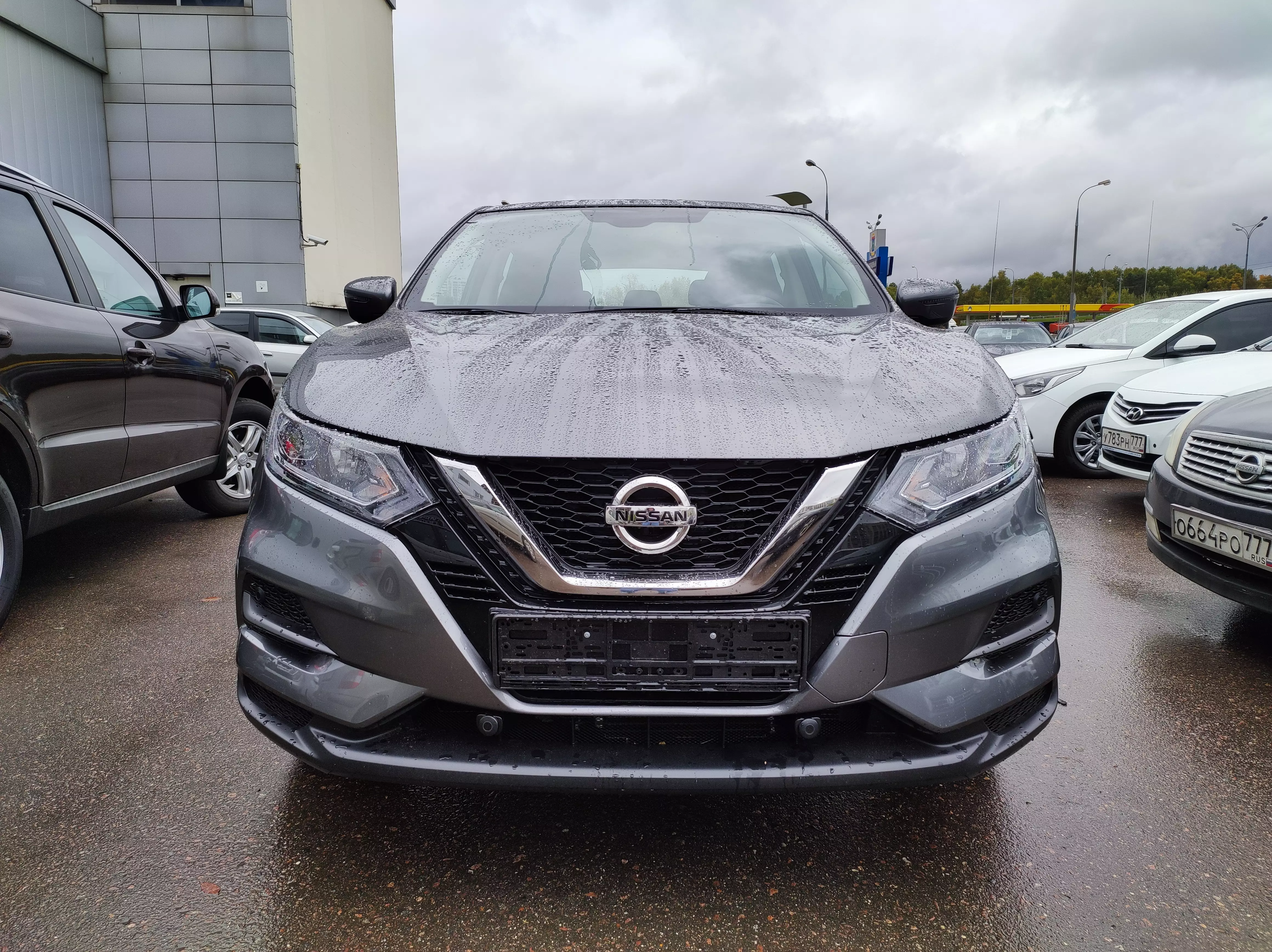Автосалон: Nissan Qashqai