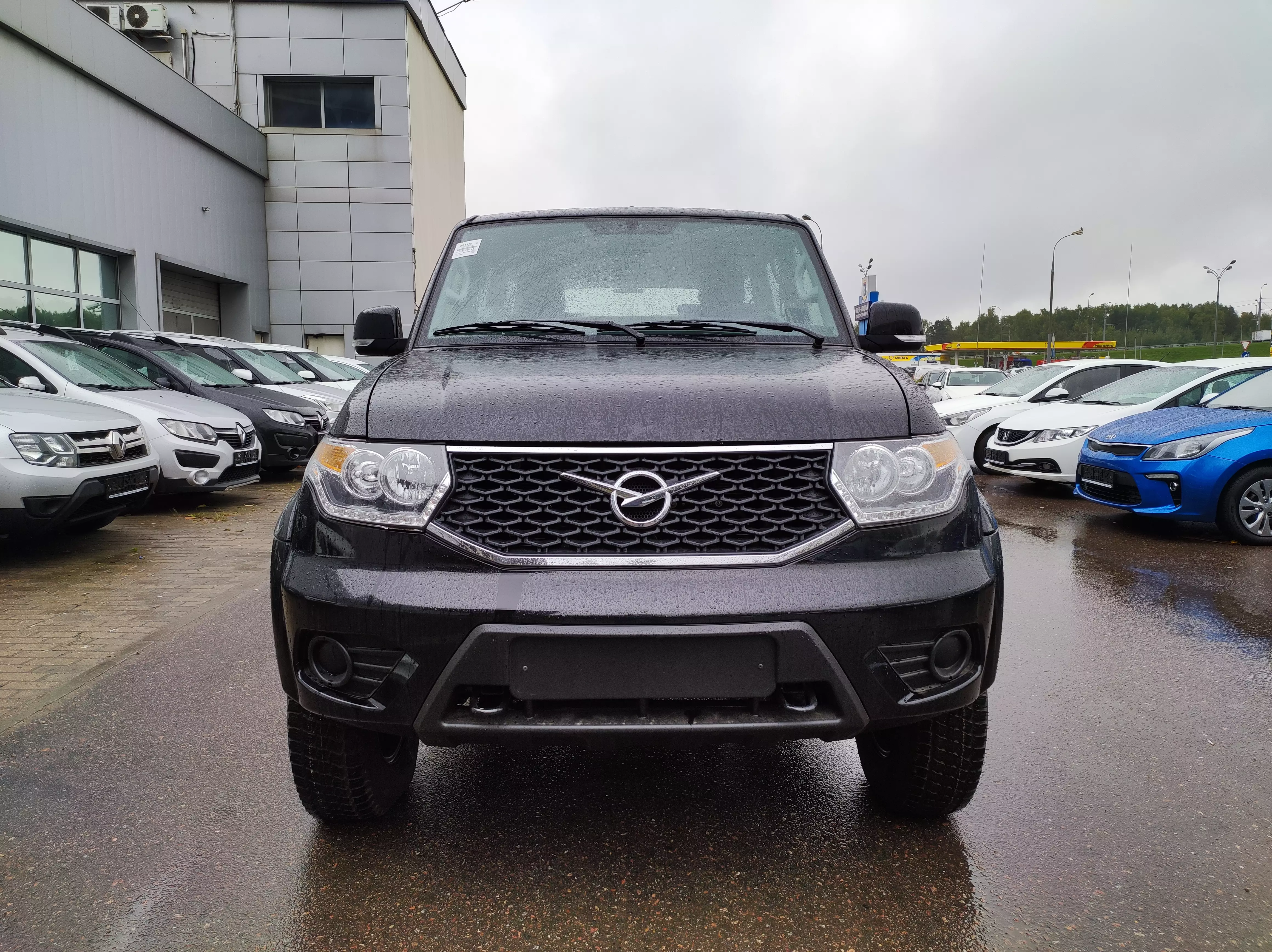 Автосалон: Uaz Patriot