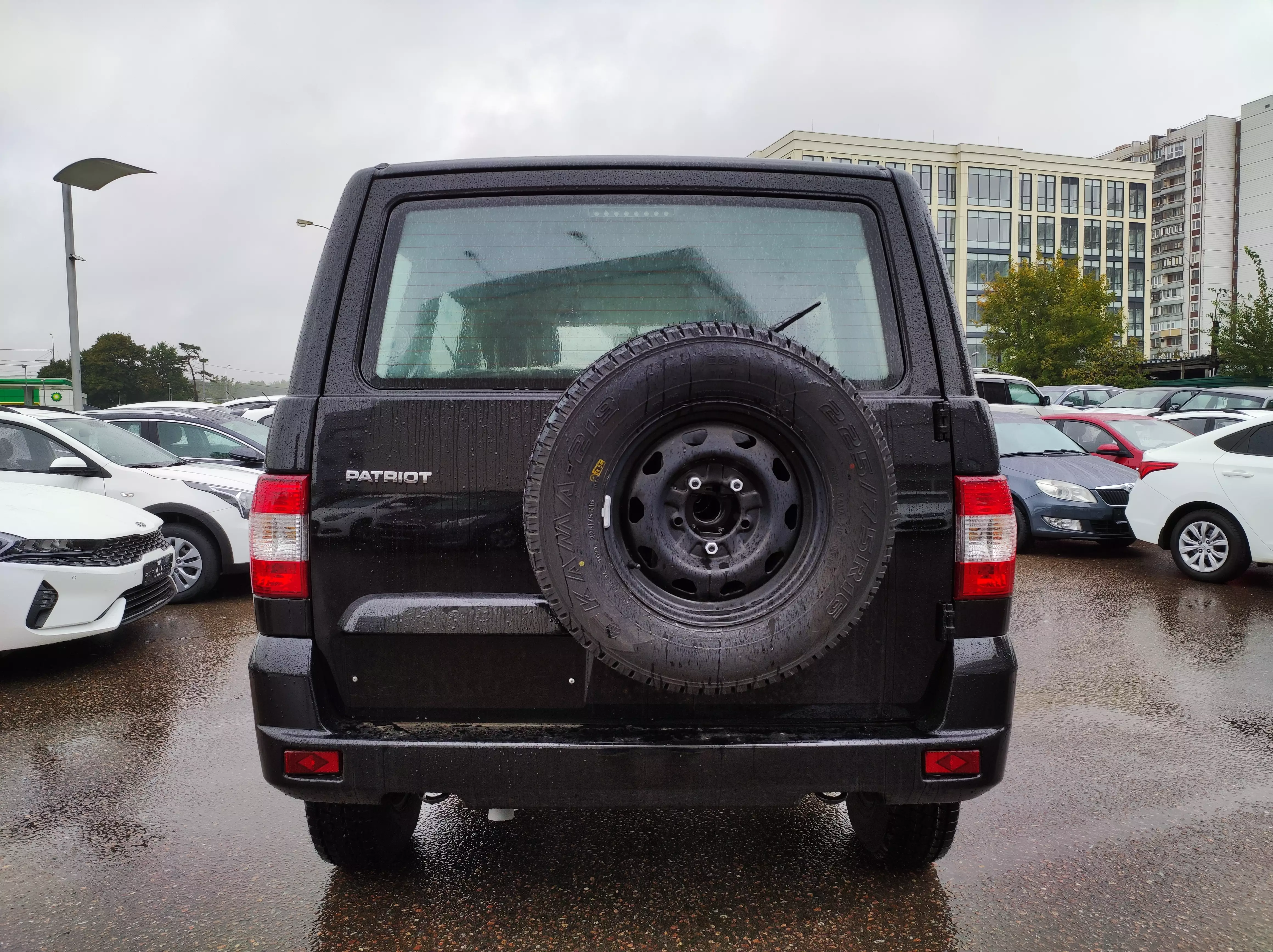 Автосалон: Uaz Patriot
