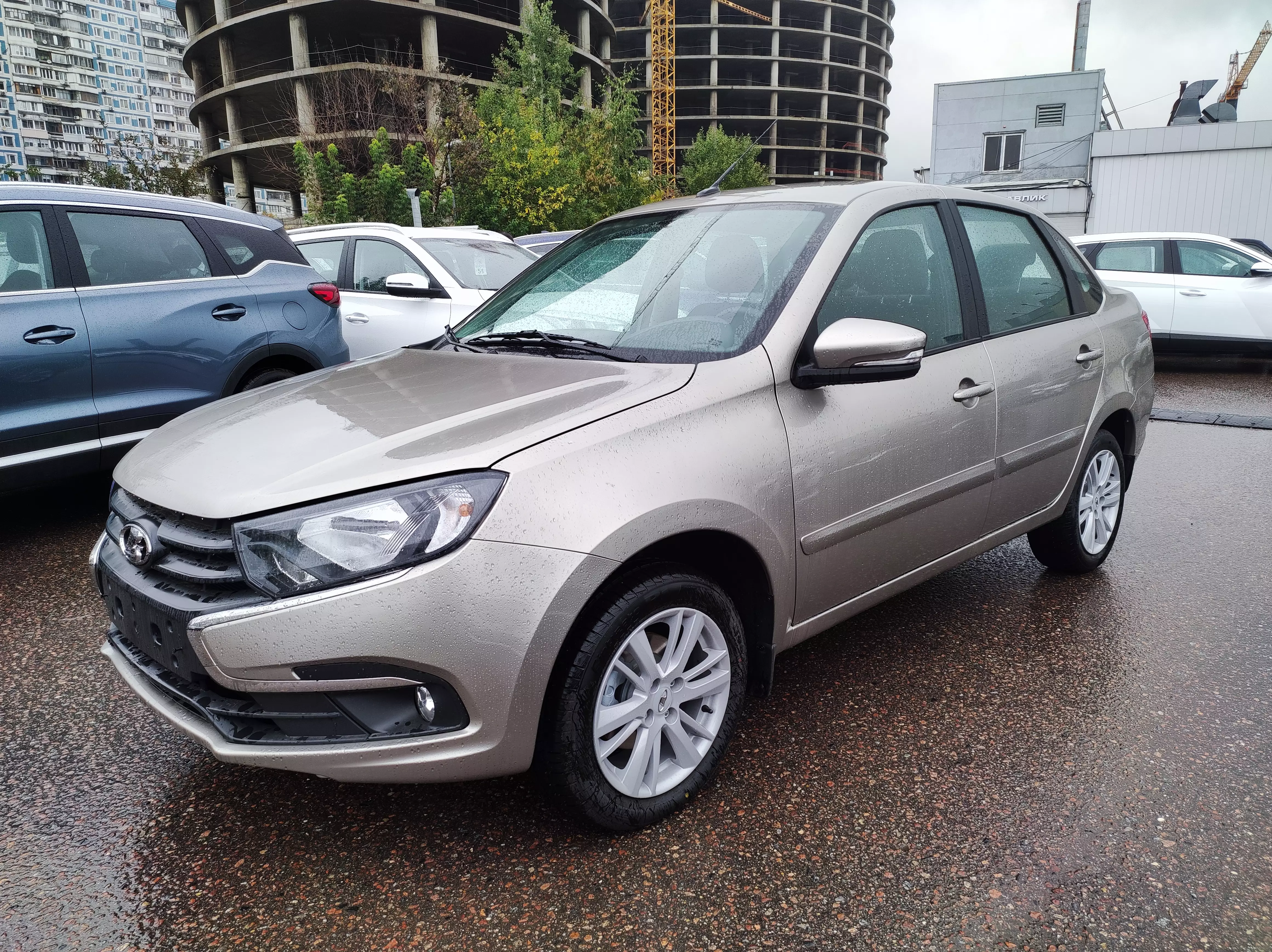 Автосалон: Lada Granta Седан New