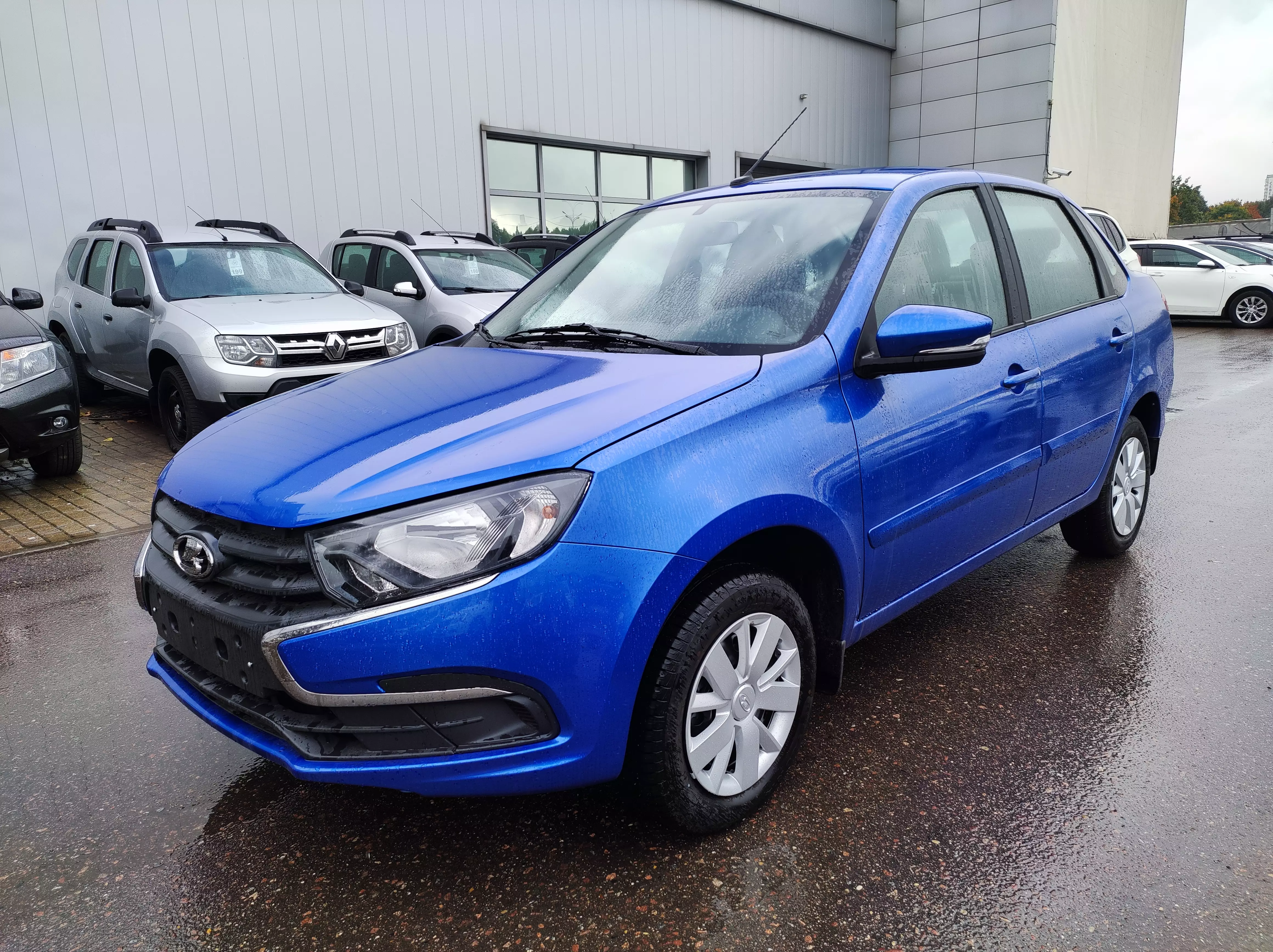 Автосалон: Lada Granta Седан New