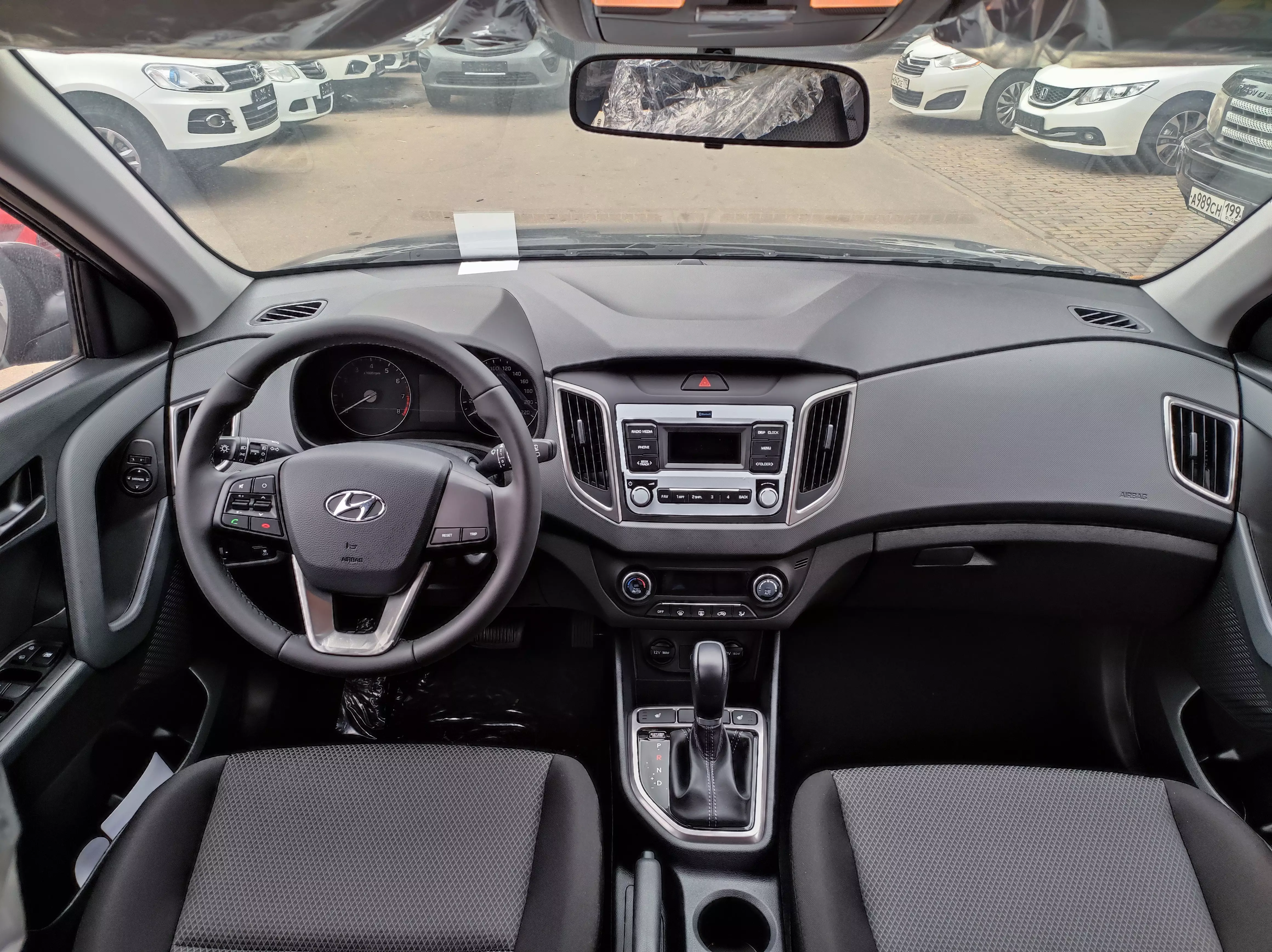 Автосалон: Hyundai Creta 2021