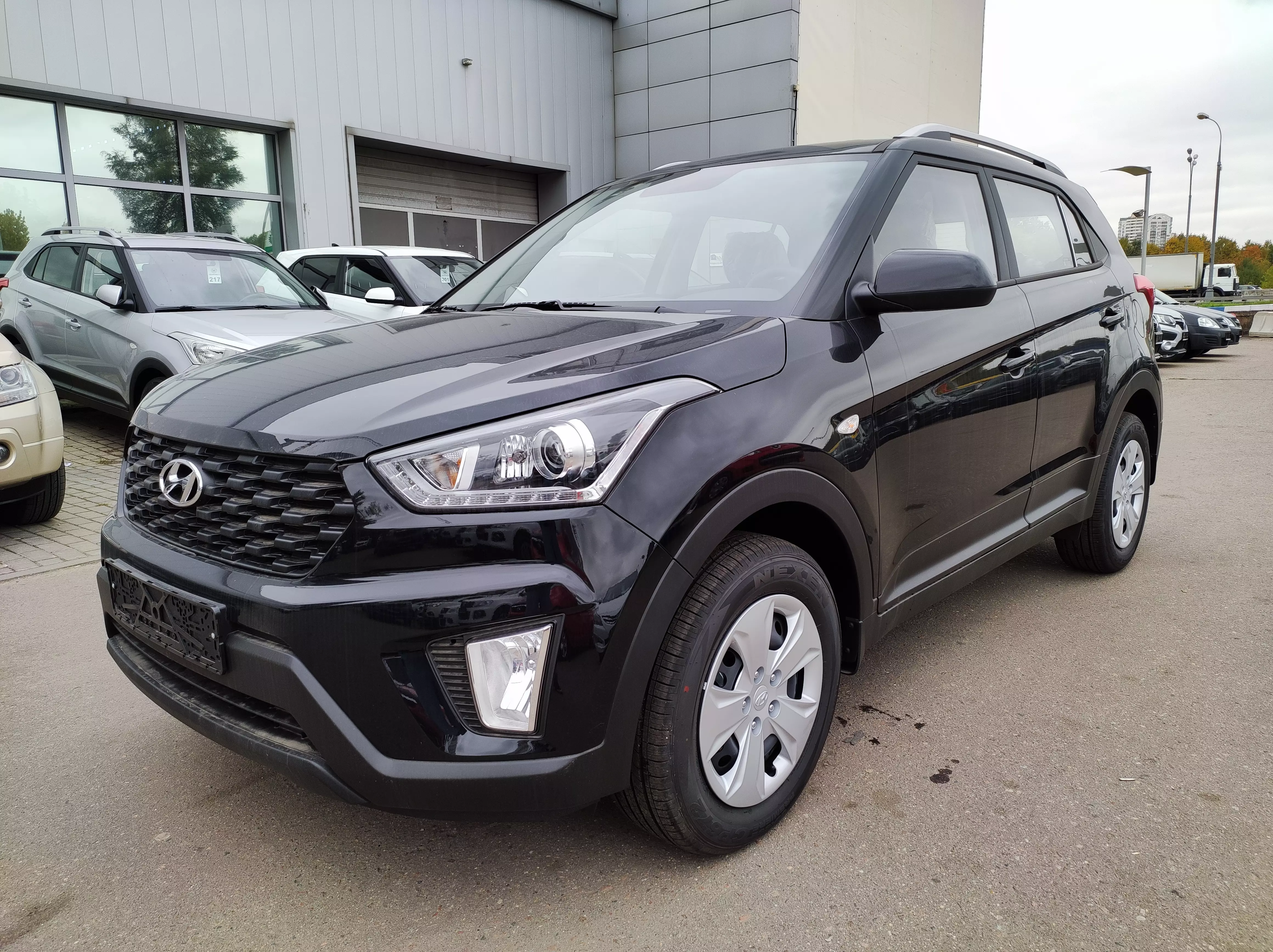 Автосалон: Hyundai Creta 2021
