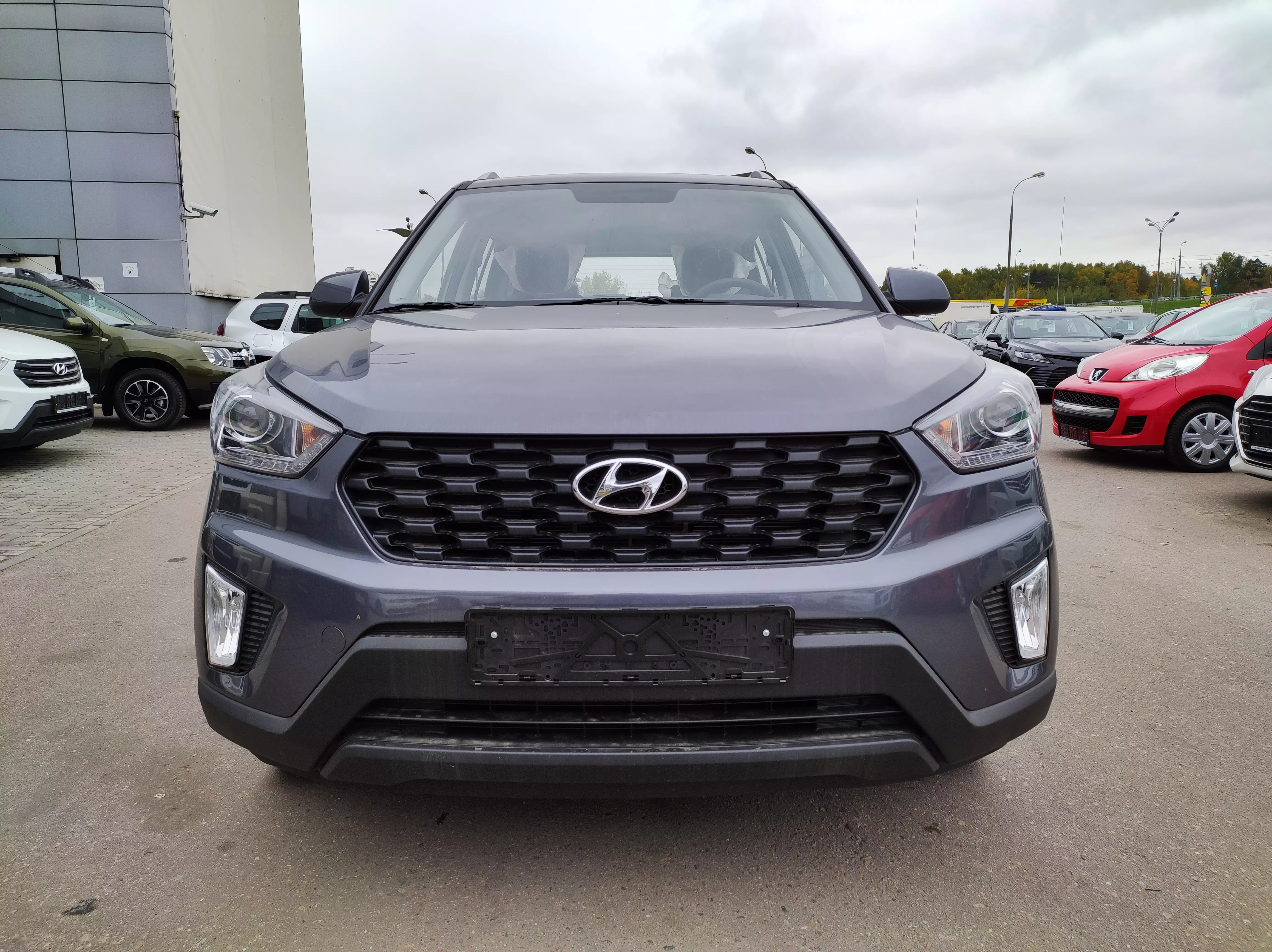 Автосалон: Hyundai Creta 2021