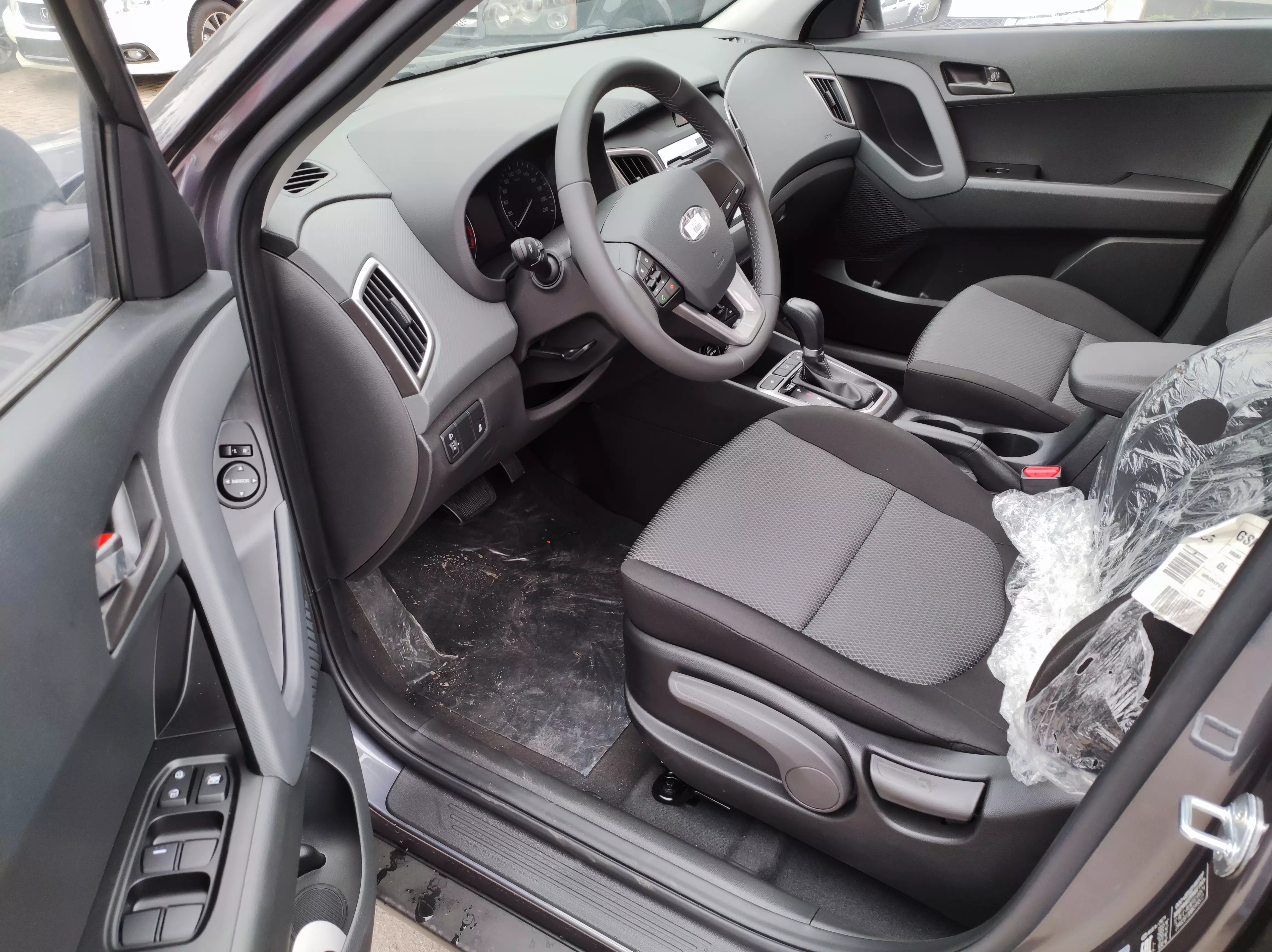 Автосалон: Hyundai Creta 2021