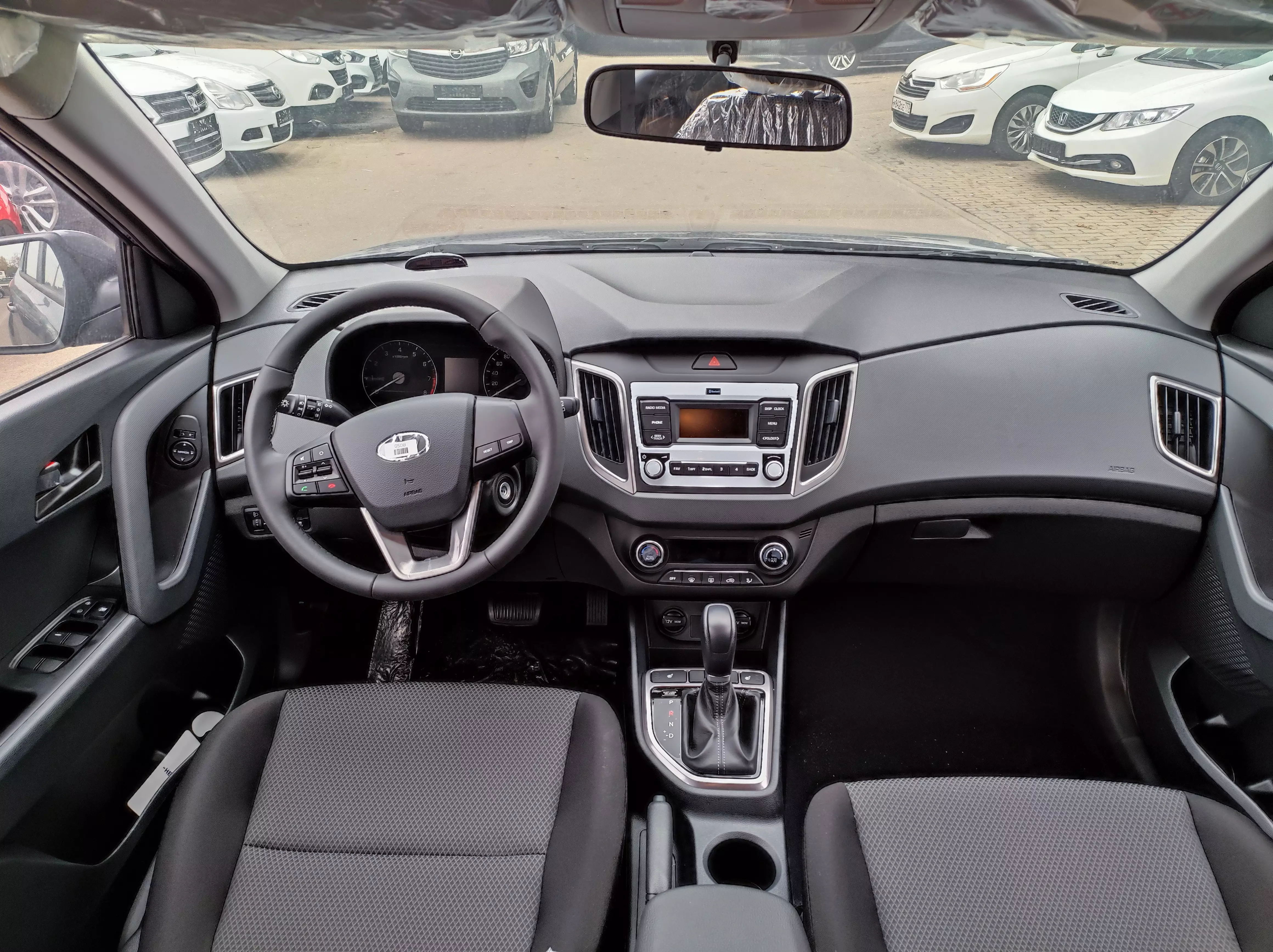 Автосалон: Hyundai Creta 2021