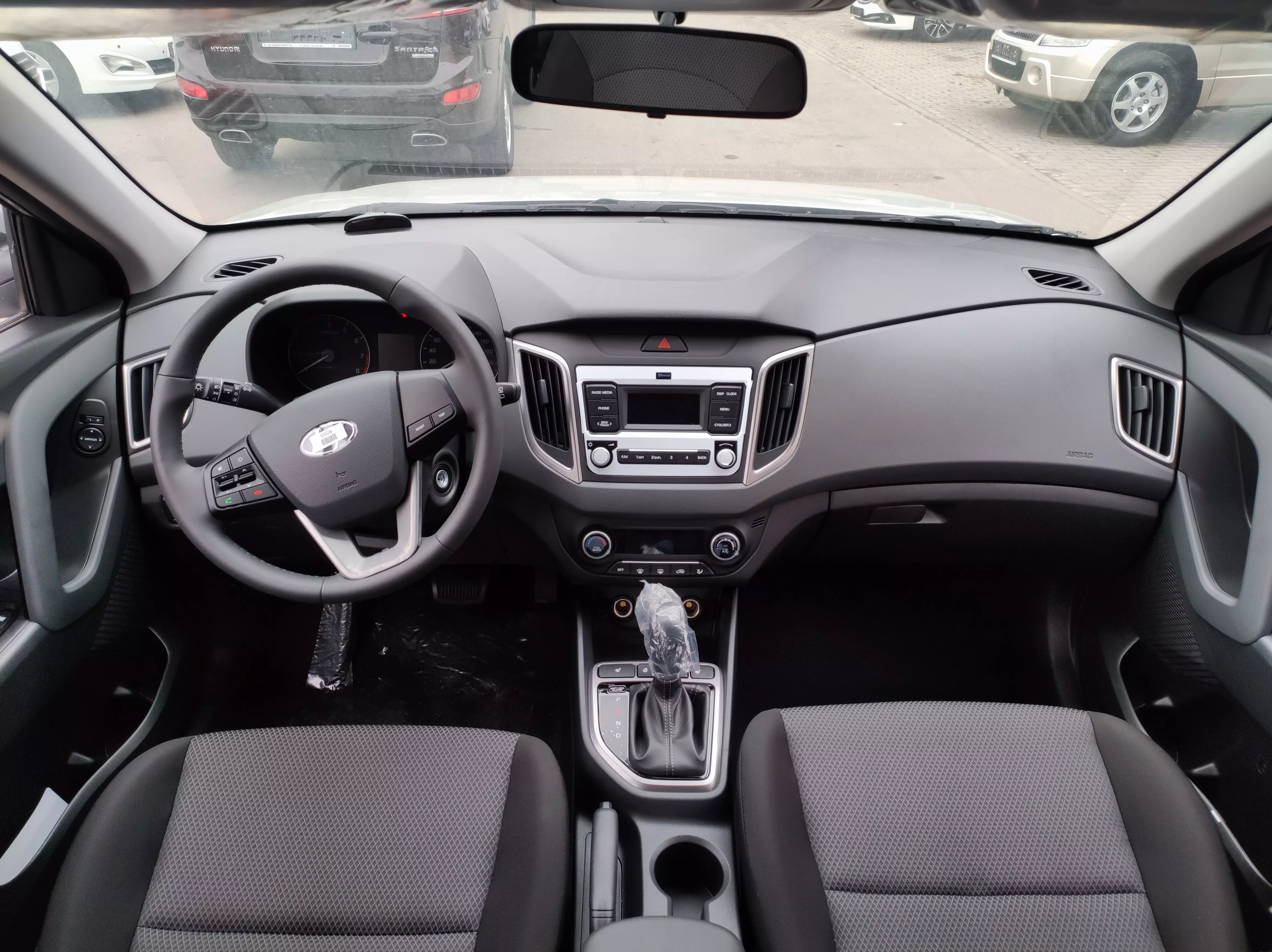 Автосалон: Hyundai Creta 2021