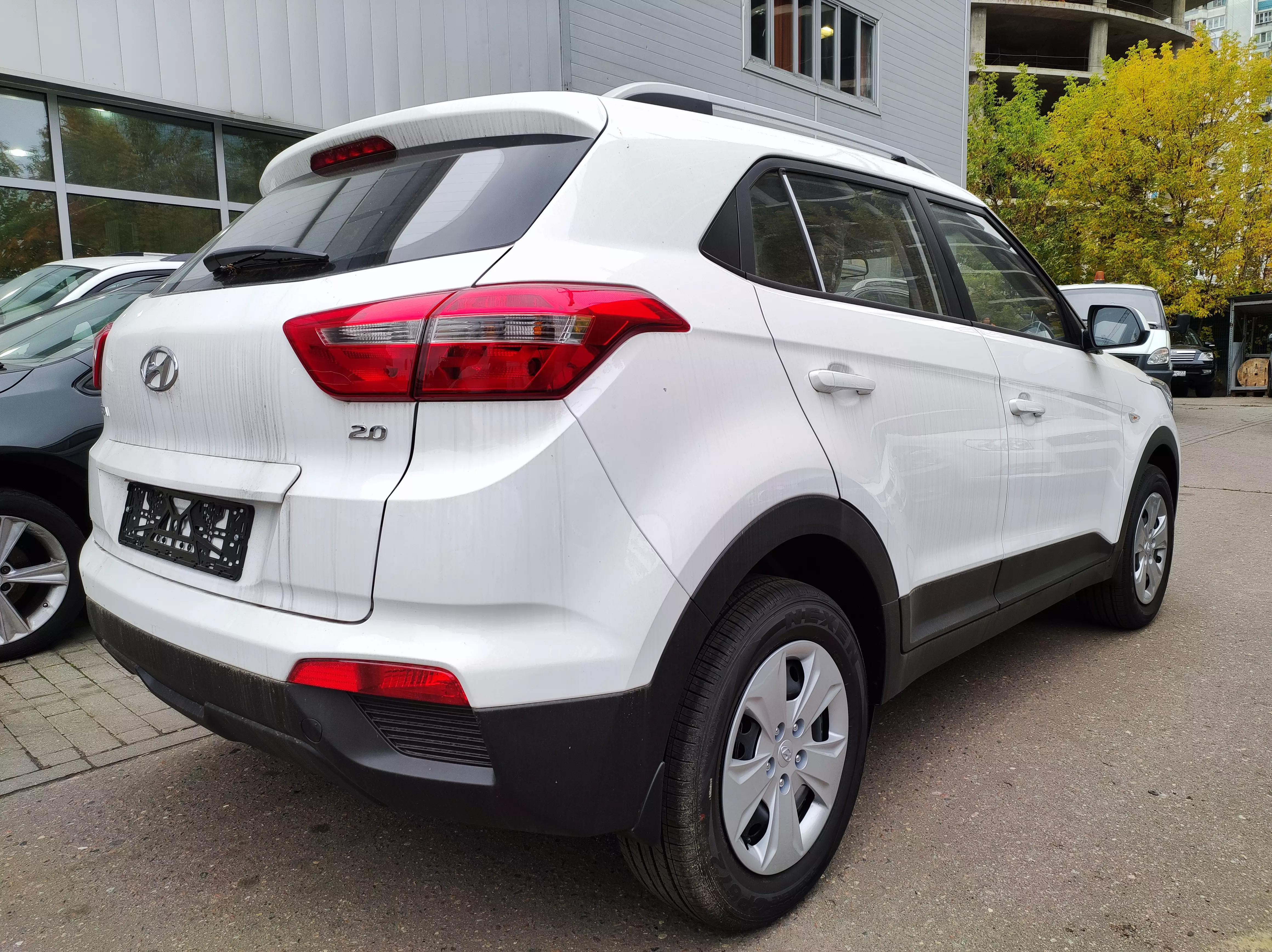 Автосалон: Hyundai Creta 2021
