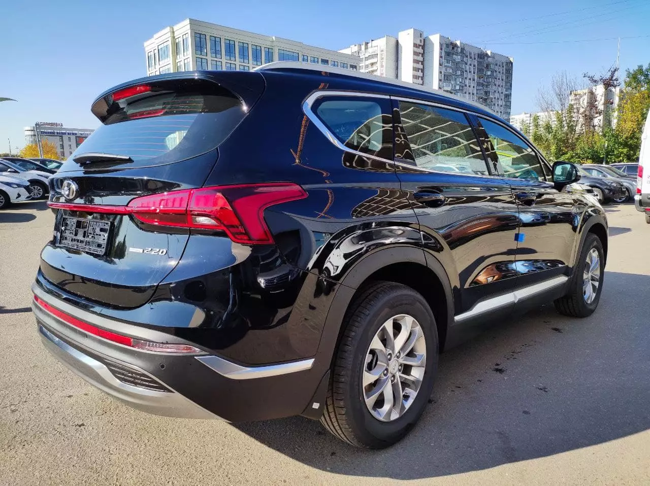 Автосалон: Hyundai Santa Fe