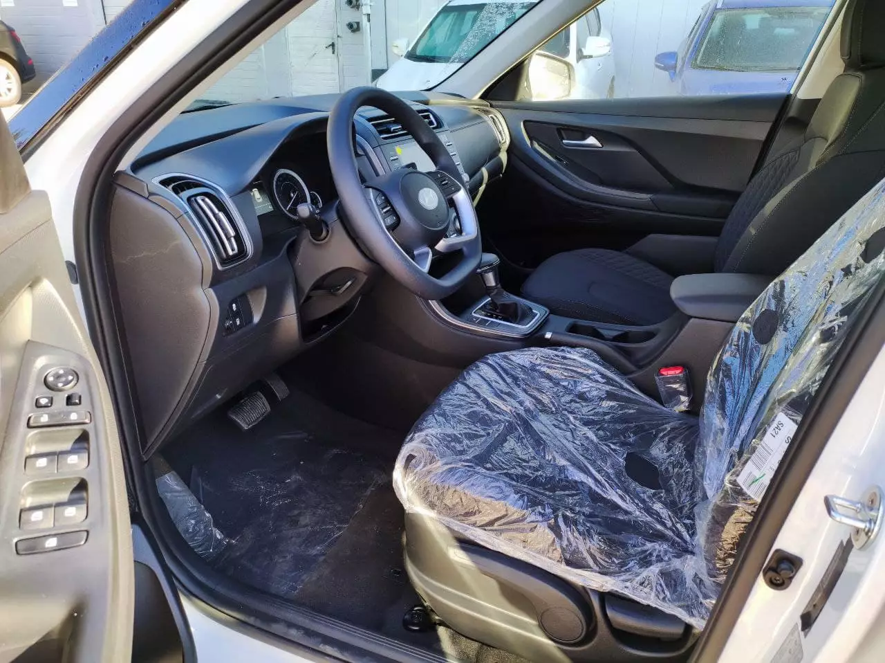 Автосалон: Hyundai Creta