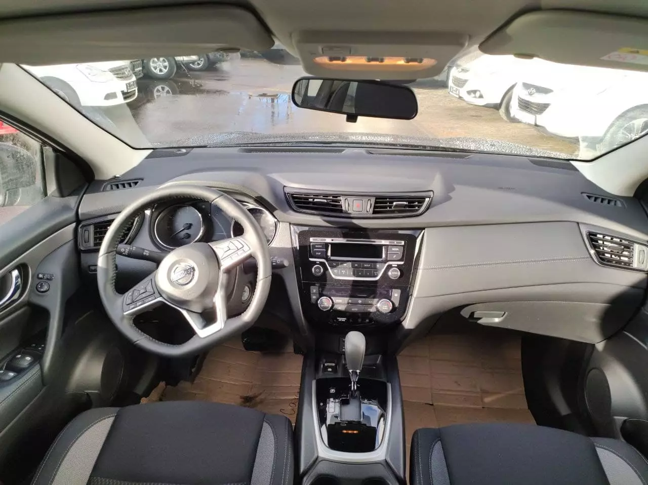 Автосалон: Nissan Qashqai