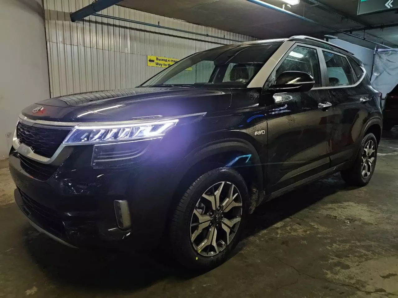 Автосалон: Kia Seltos