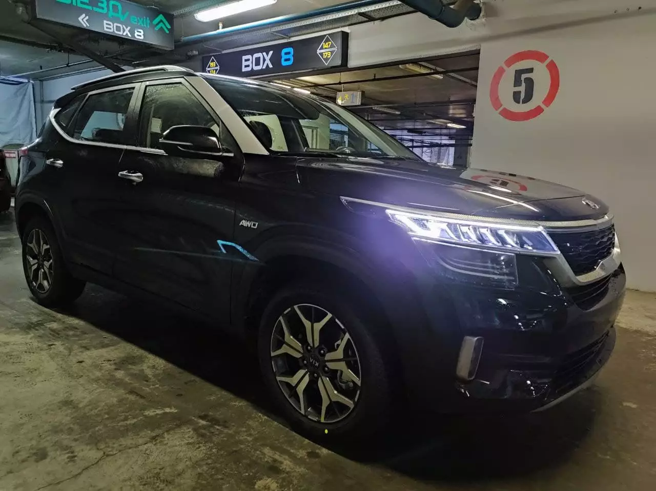 Автосалон: Kia Seltos