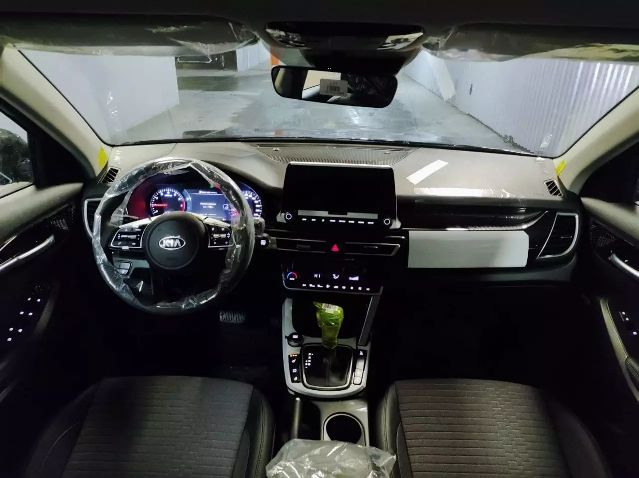 Автосалон: Kia Seltos