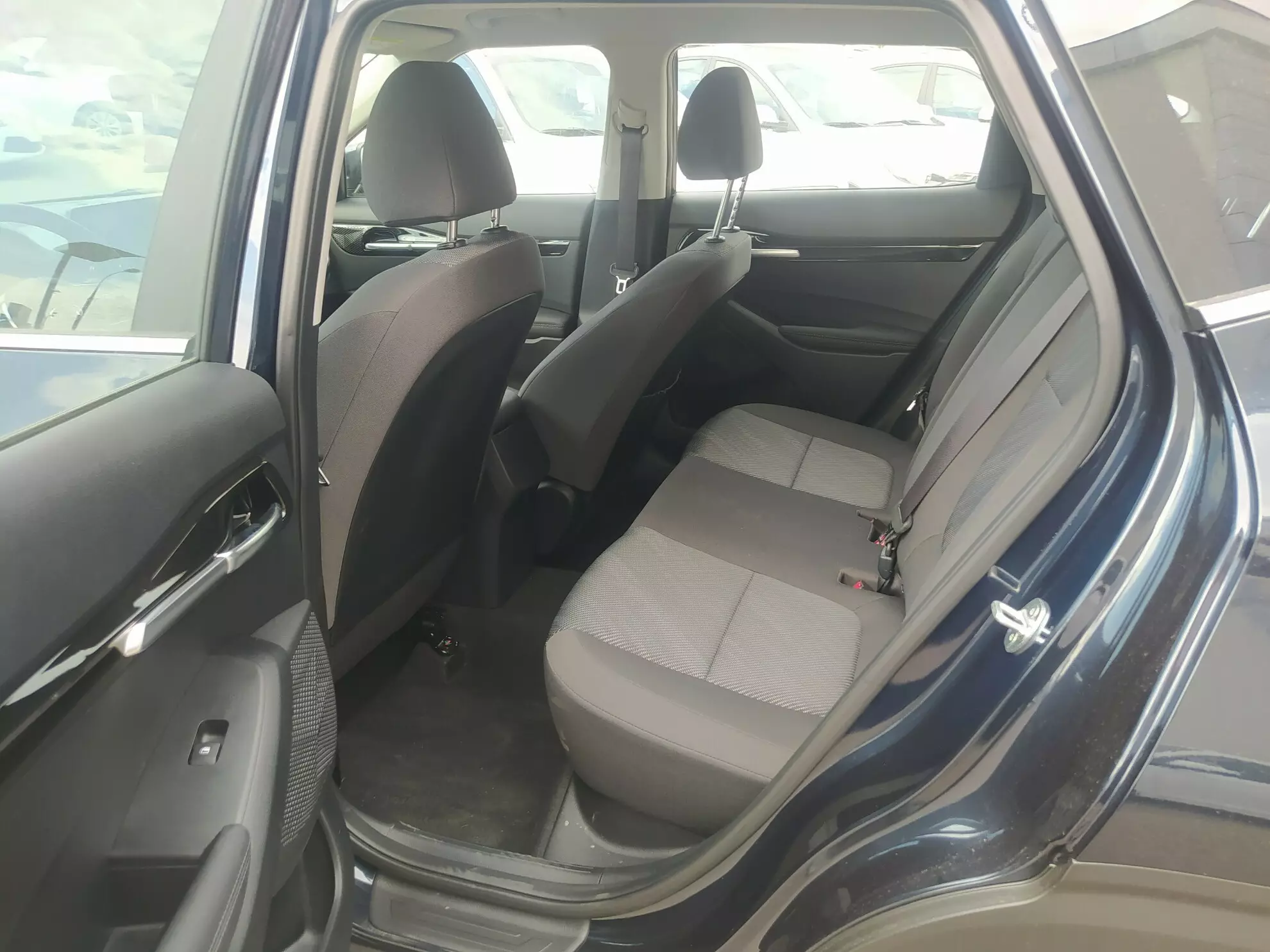 Автосалон: Kia Seltos