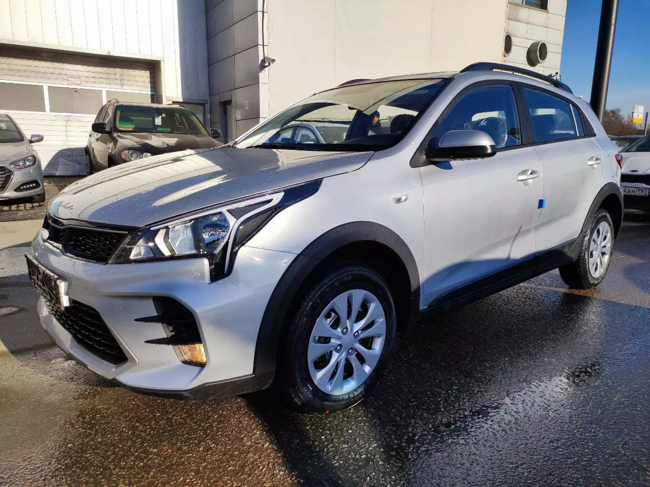 Автосалон: Kia Rio X