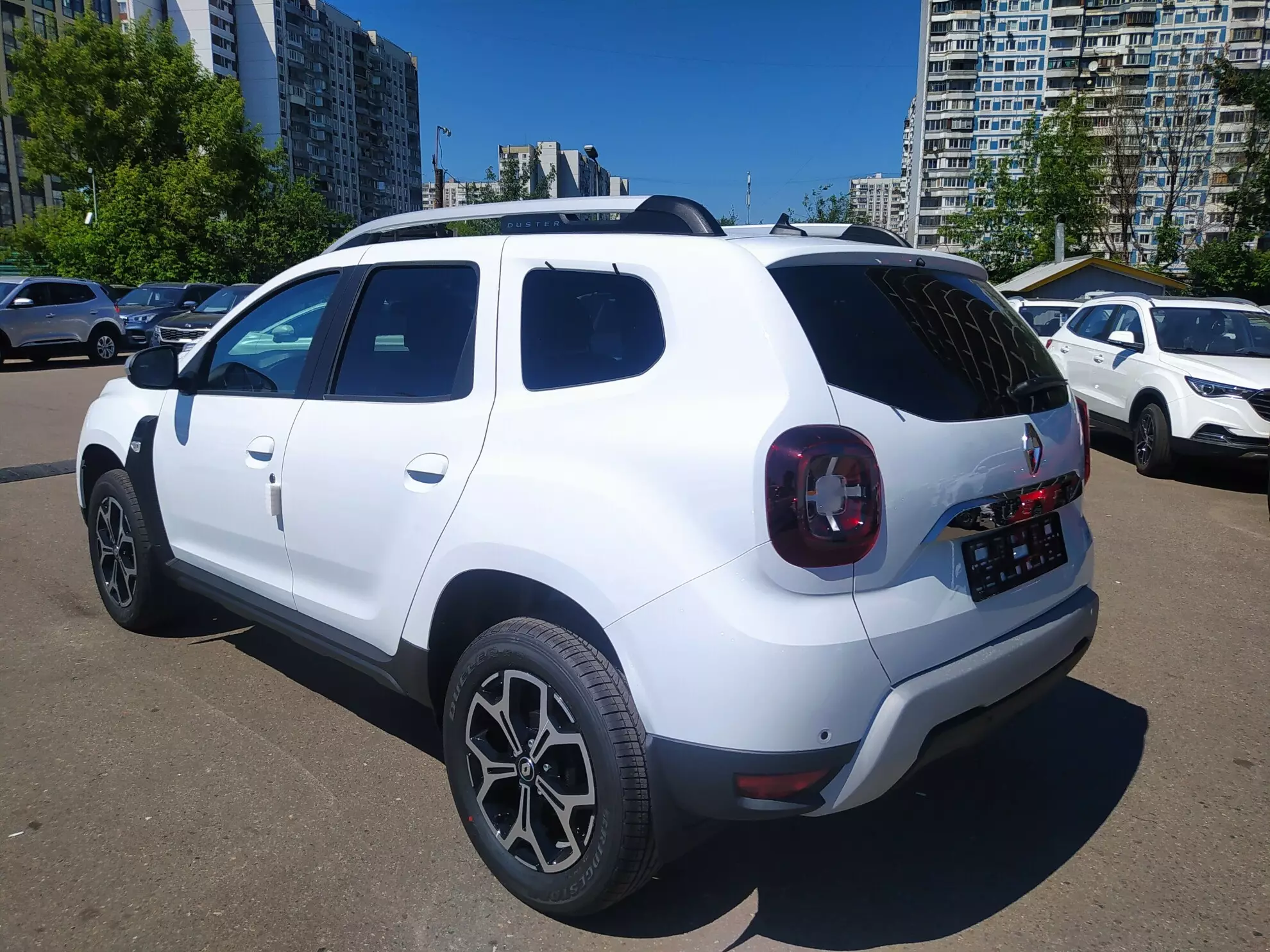 Автосалон: Renault Duster