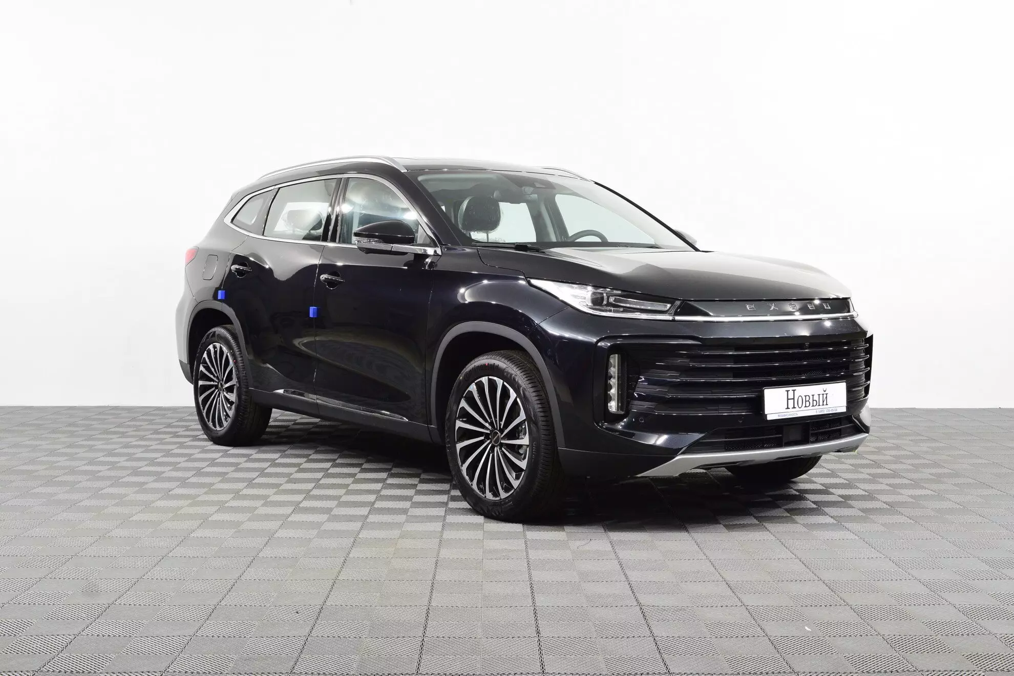 Автосалон: Exeed TXL