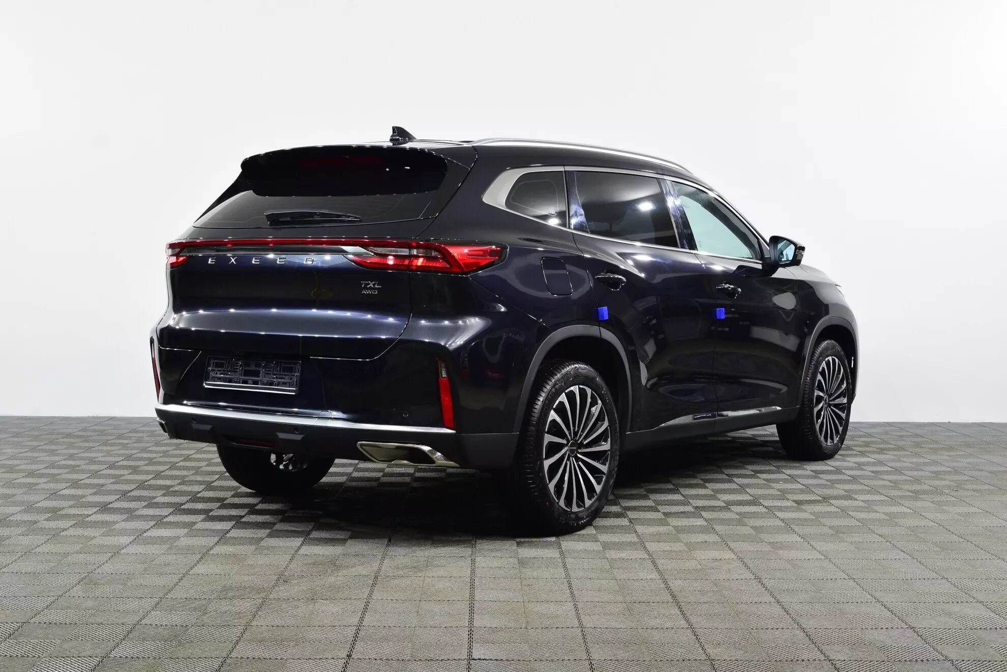 Автосалон: Exeed TXL