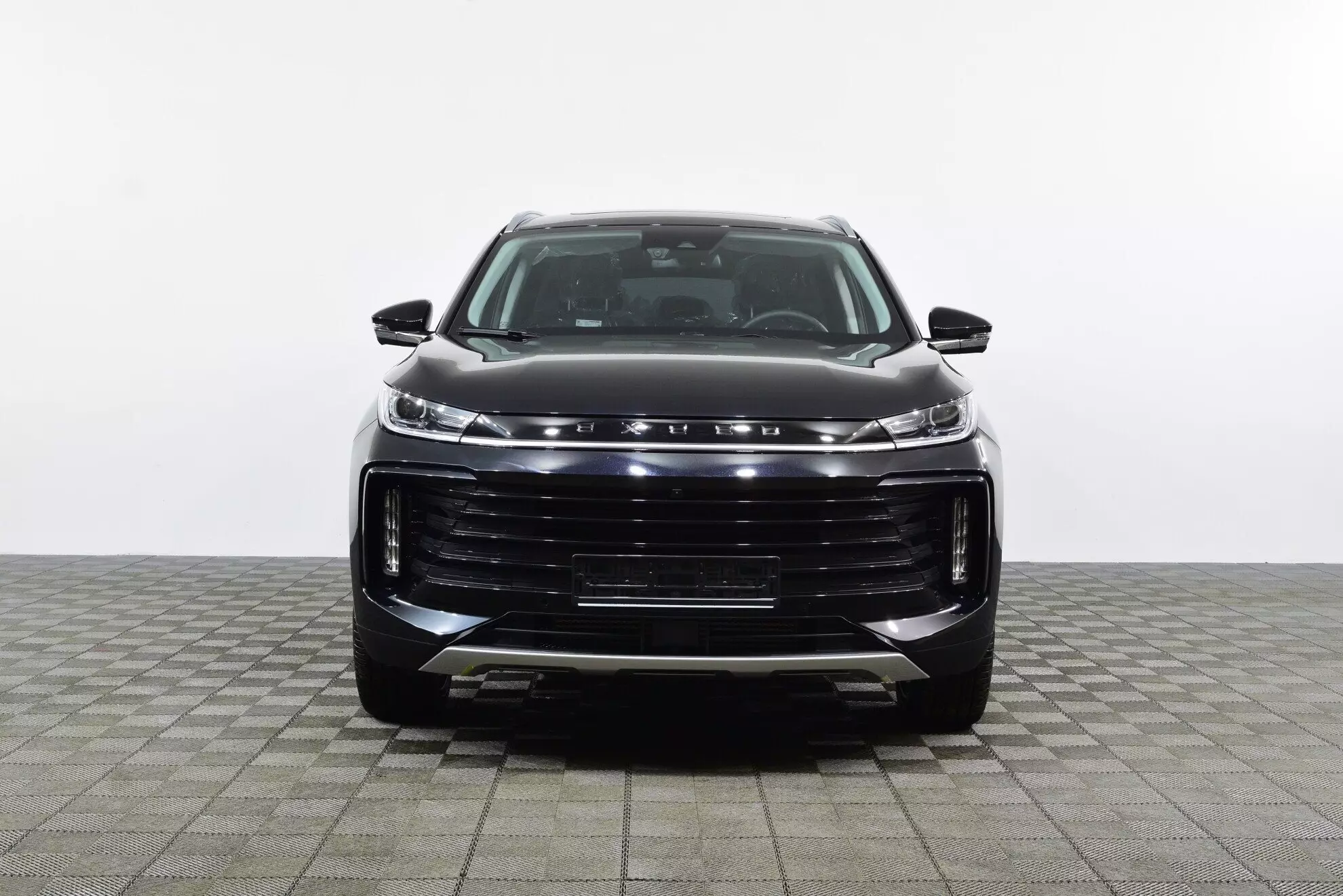 Автосалон: Exeed TXL