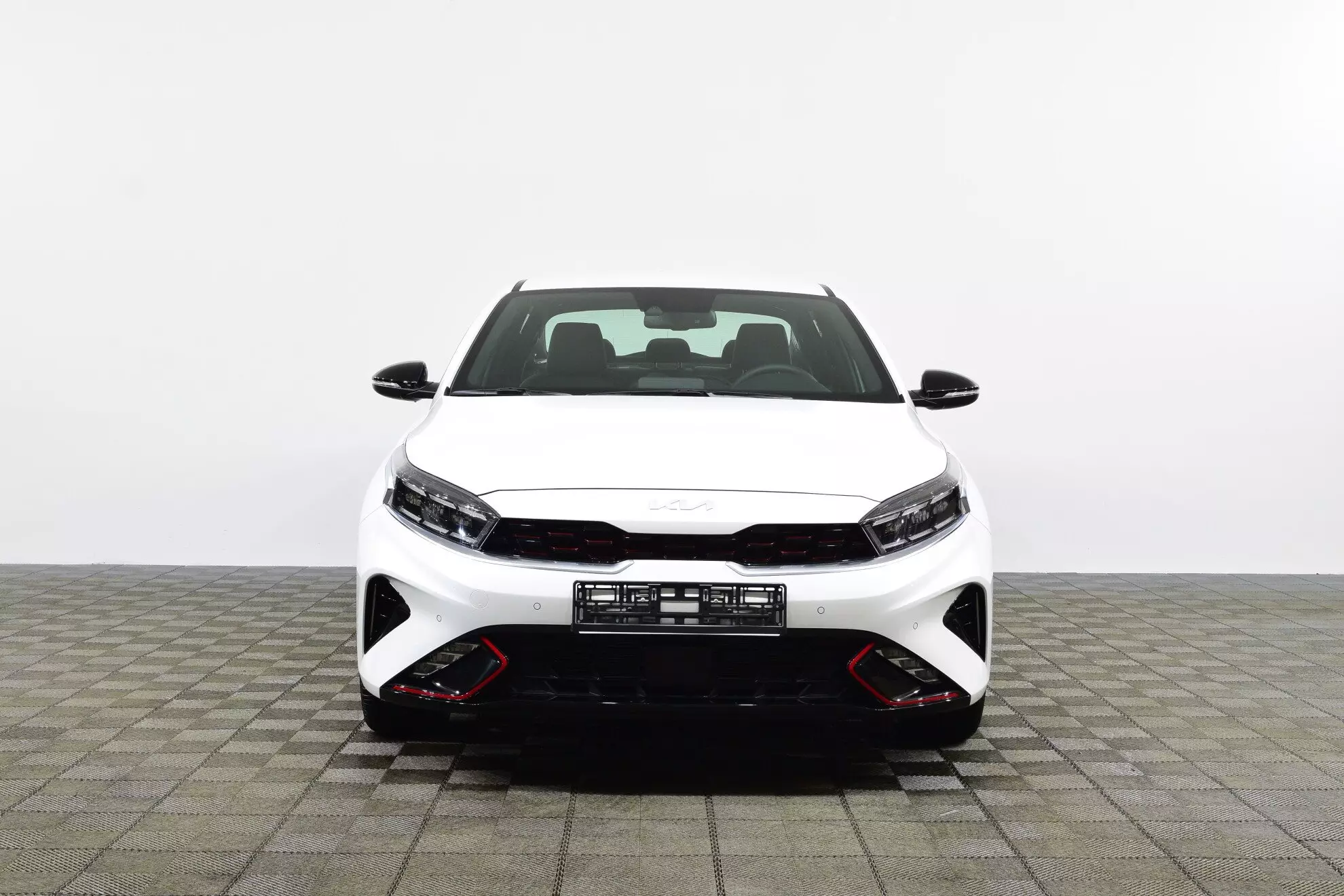 Автосалон: Kia Cerato