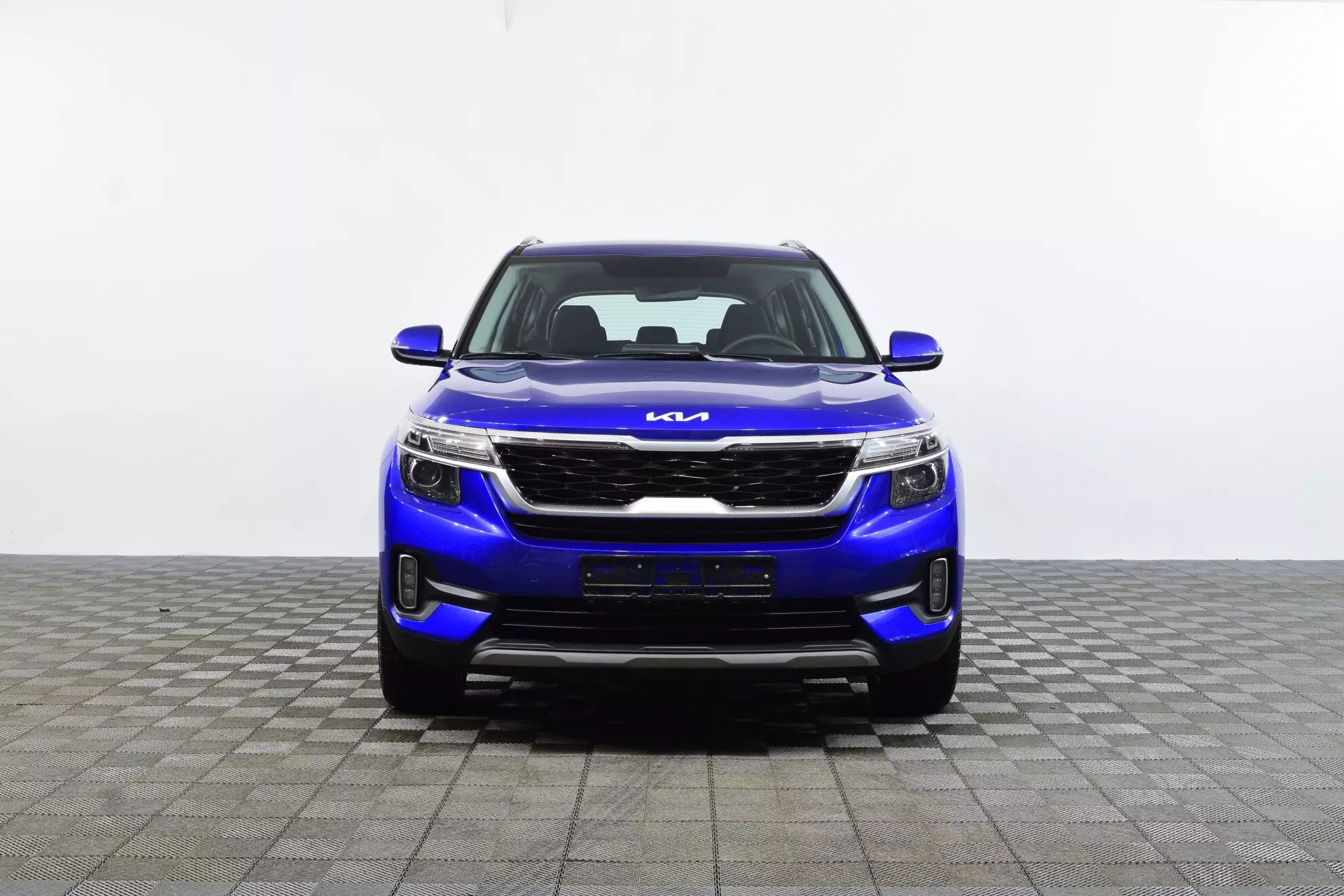 Автосалон: Kia Seltos