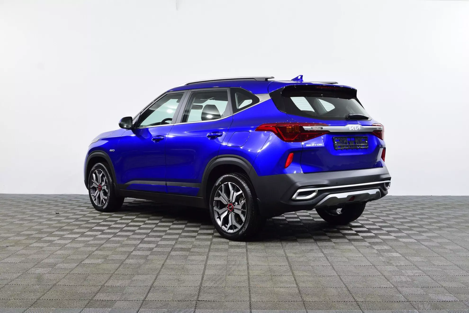 Автосалон: Kia Seltos