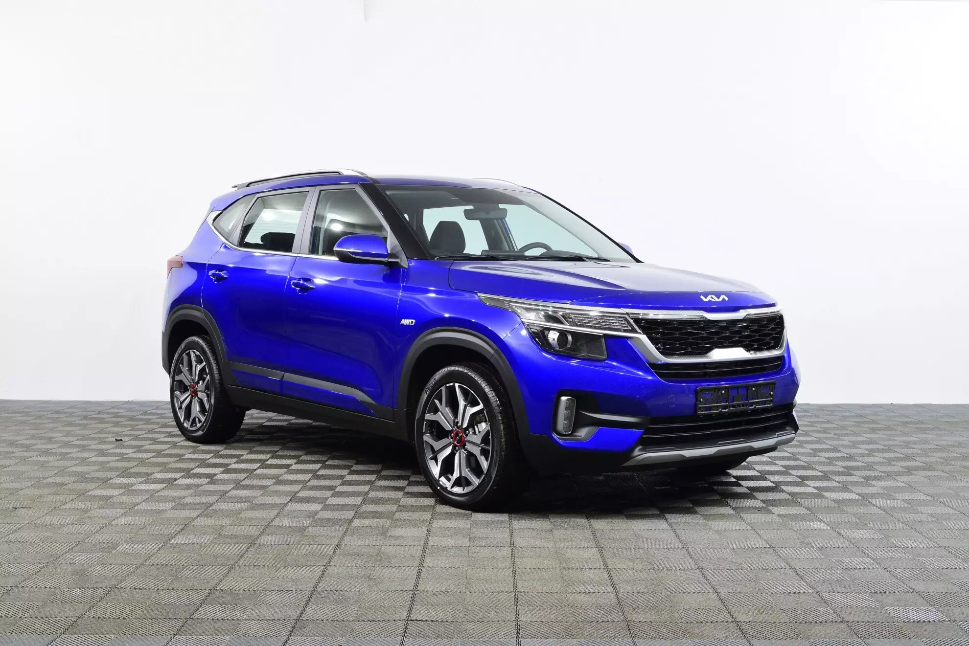 Автосалон: Kia Seltos