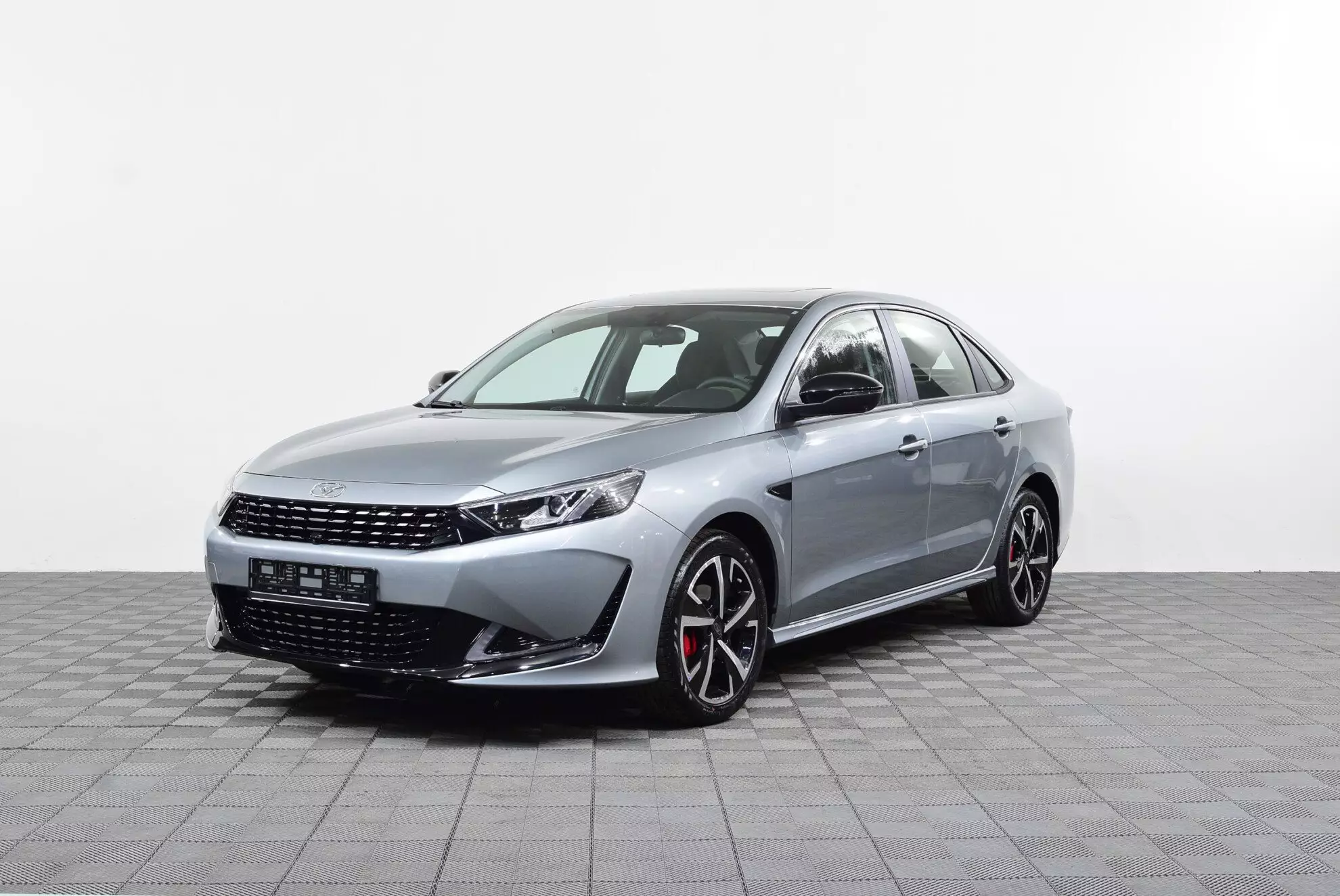 Автосалон: Kaiyi E5
