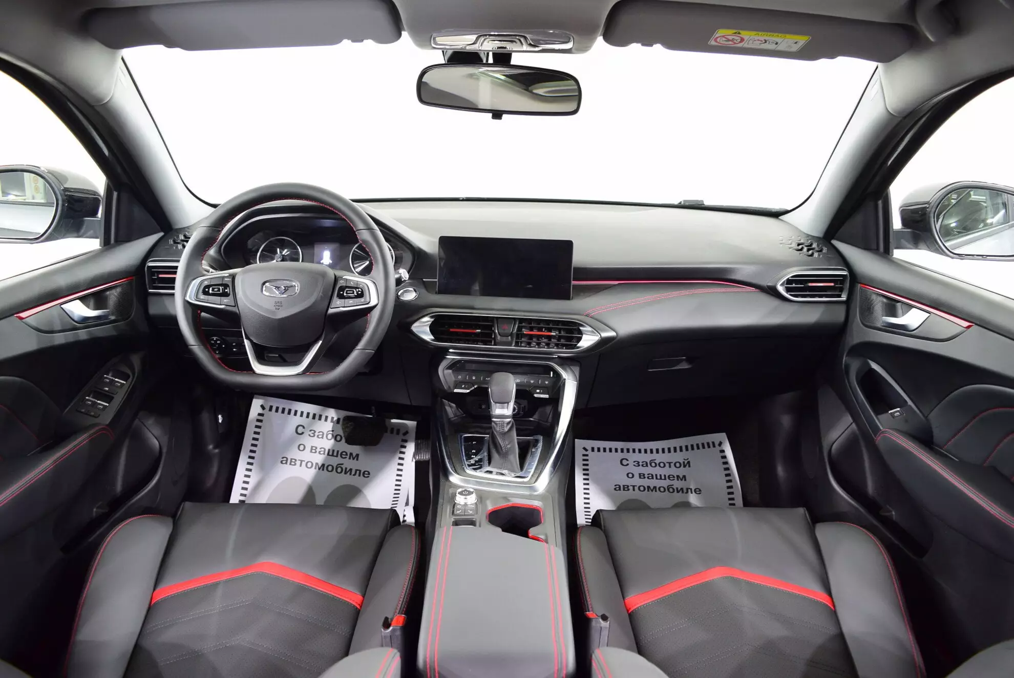 Автосалон: Kaiyi E5
