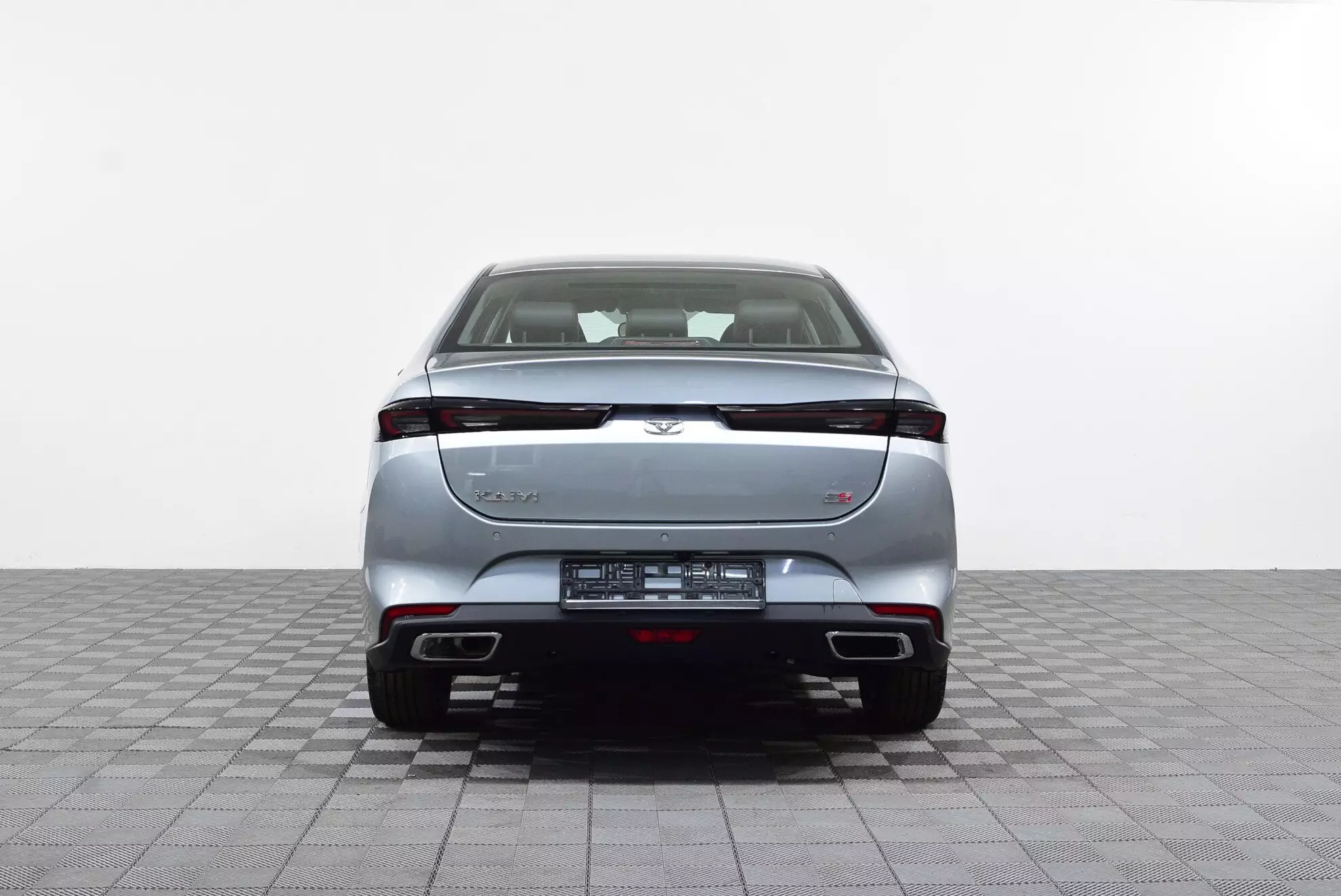 Автосалон: Kaiyi E5