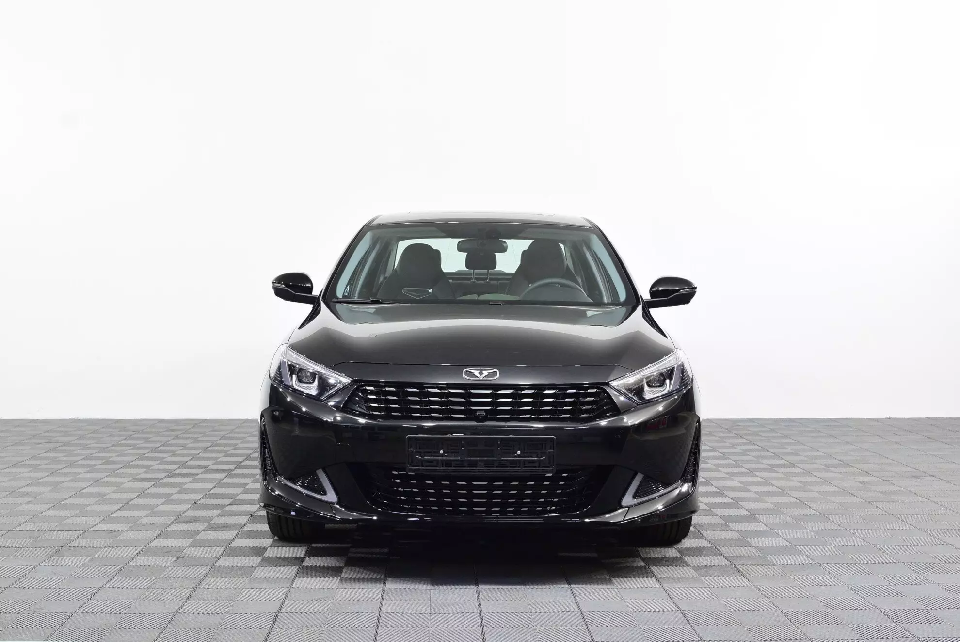 Автосалон: Kaiyi E5