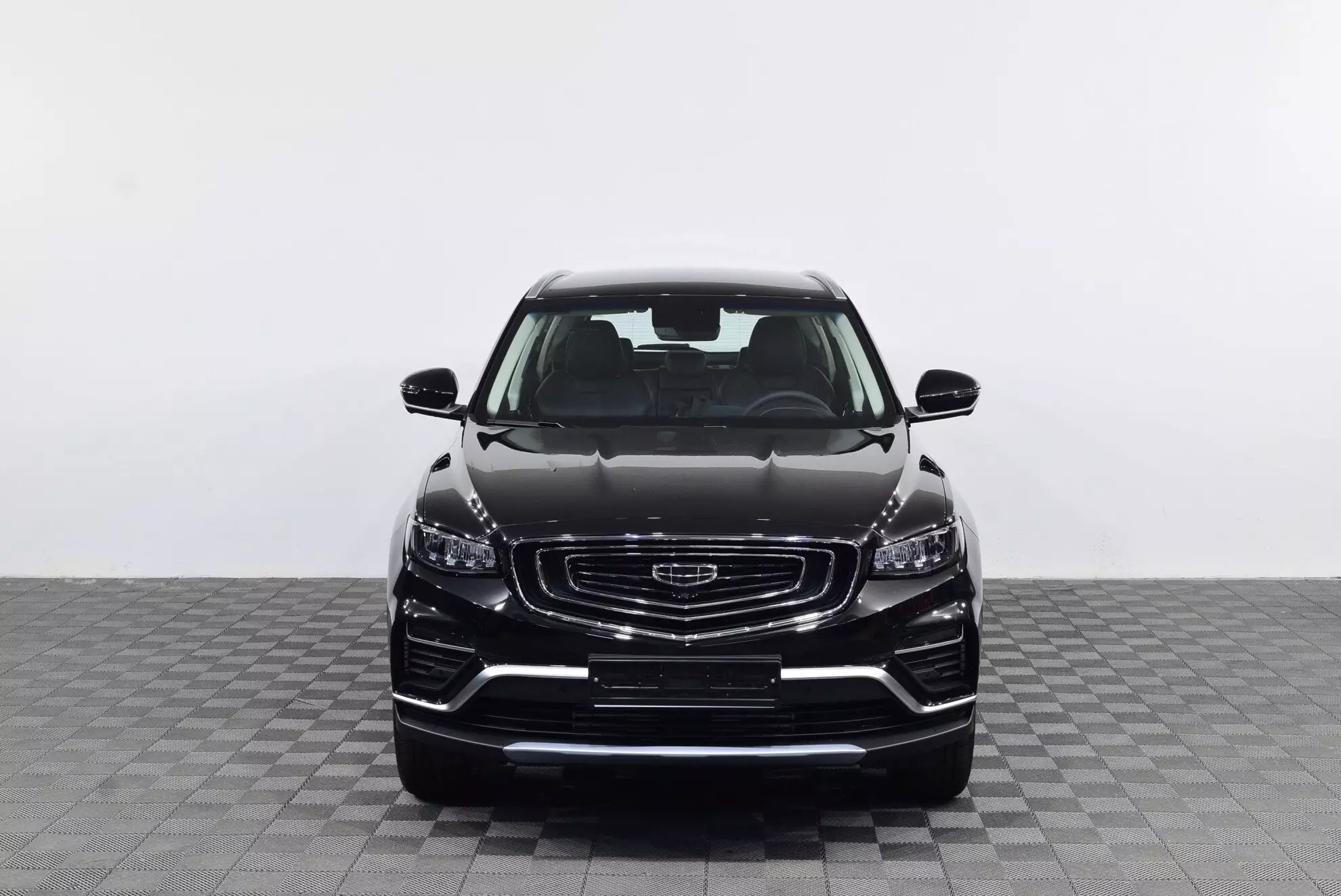 Автосалон: Geely Atlas Pro