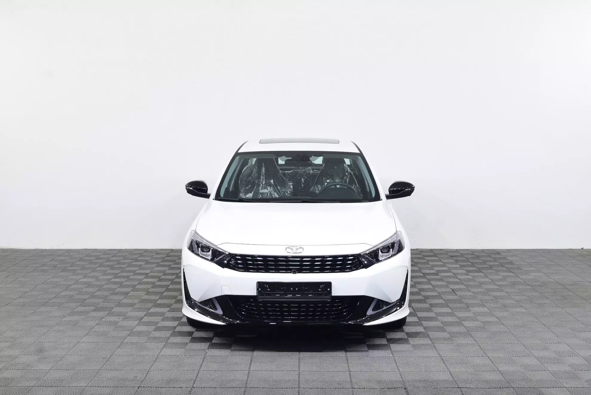 Автосалон: Kaiyi E5