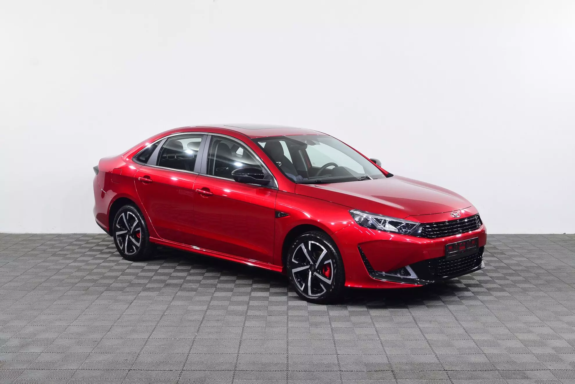 Автосалон: Kaiyi E5