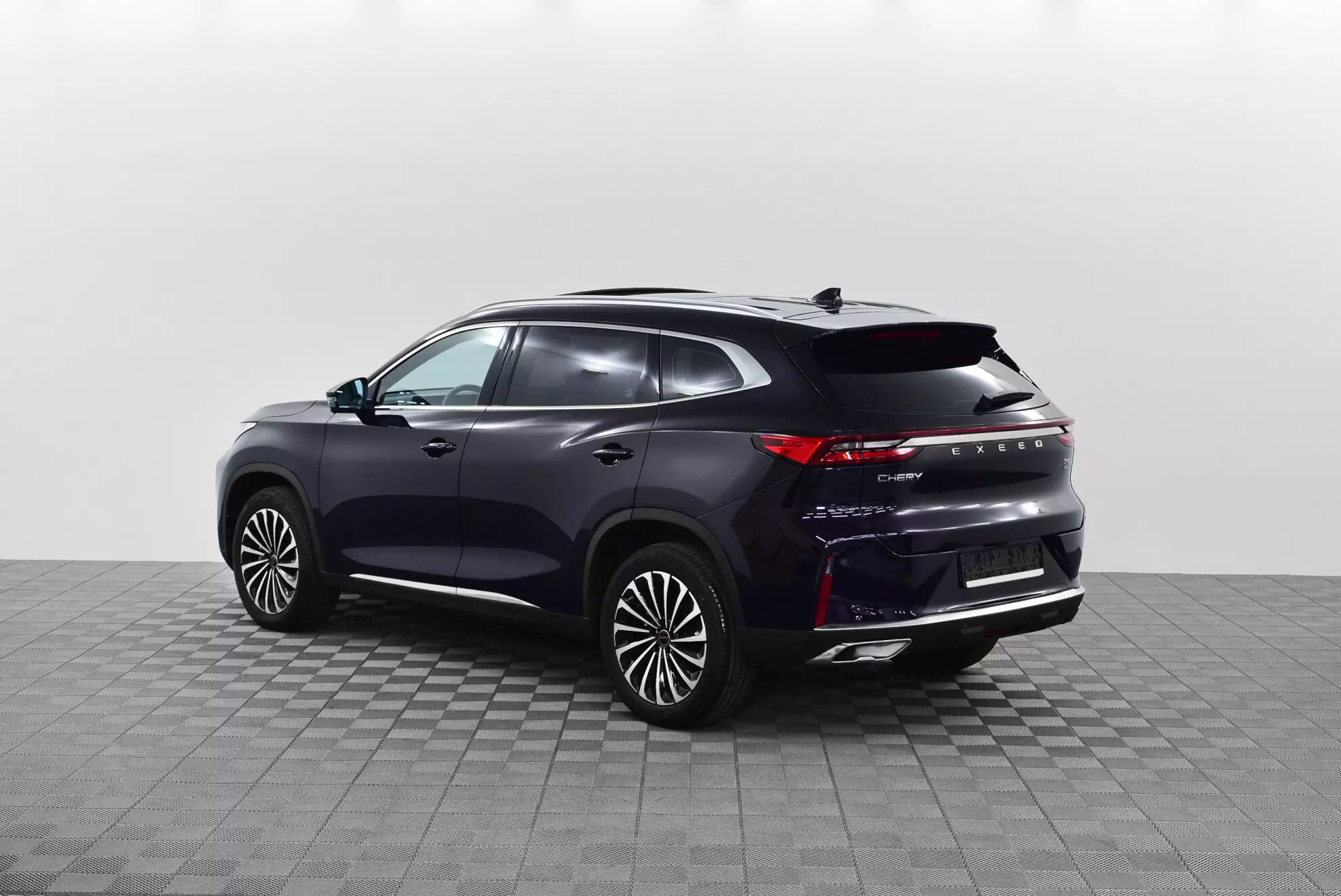 Автосалон: Exeed TXL