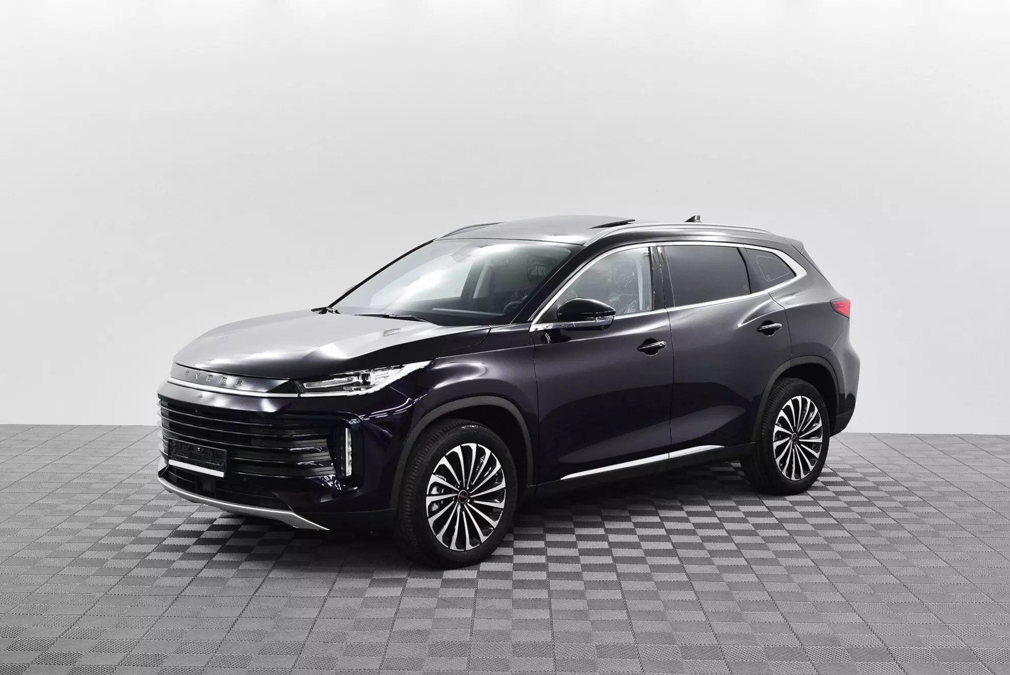 Автосалон: Exeed TXL
