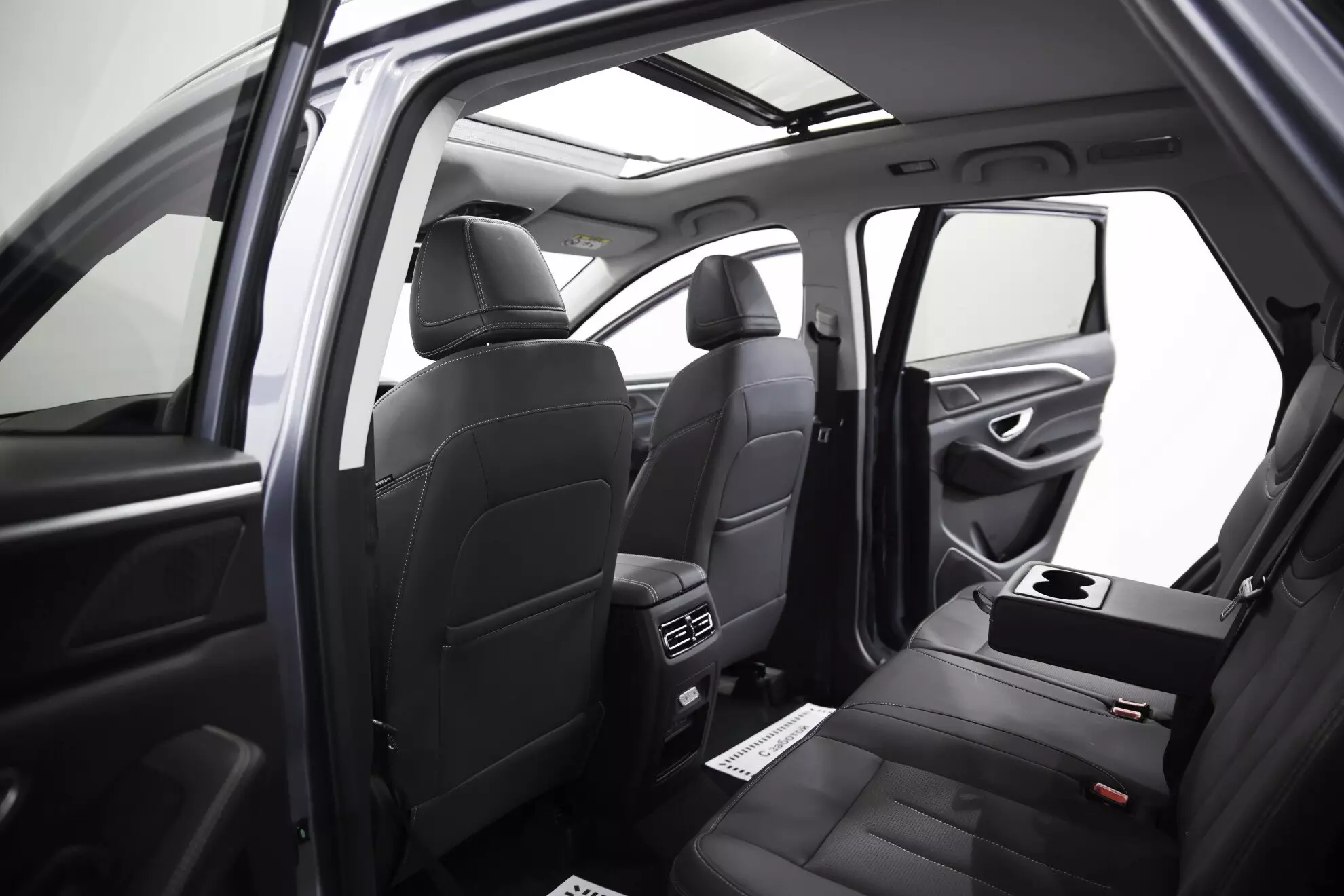 Автосалон: Jetour X90 PLUS