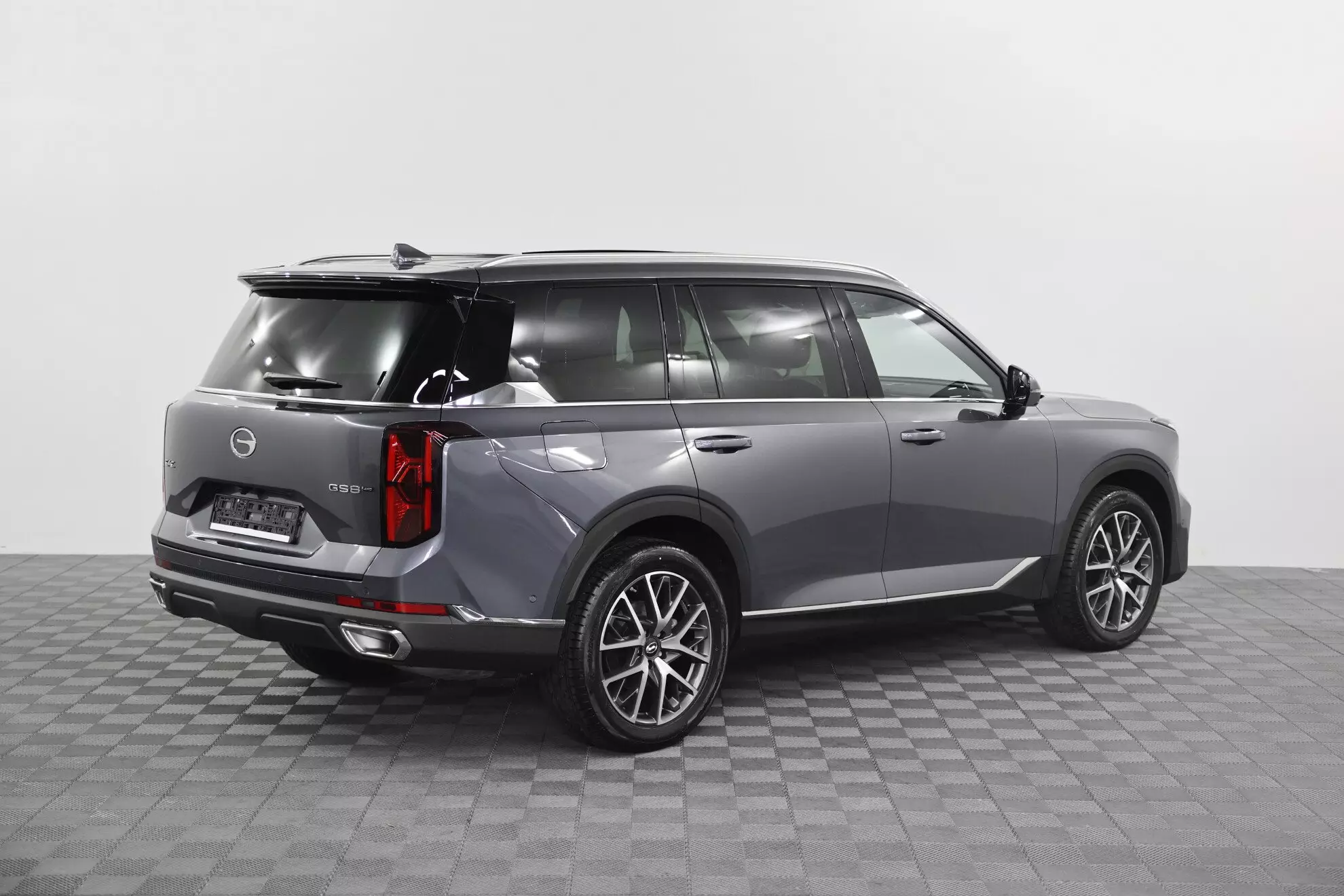 Автосалон: Gac GS8