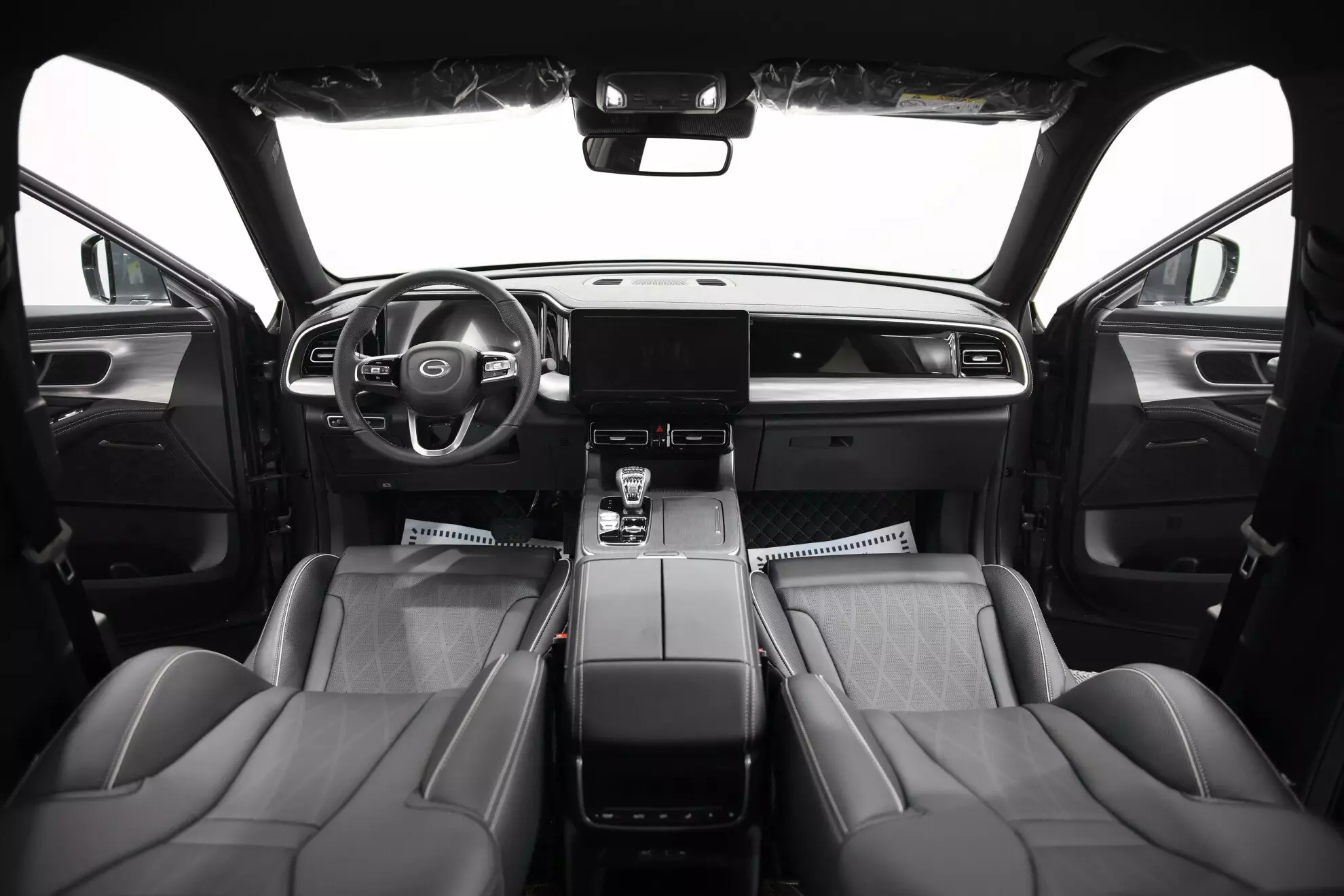 Автосалон: Gac GS8