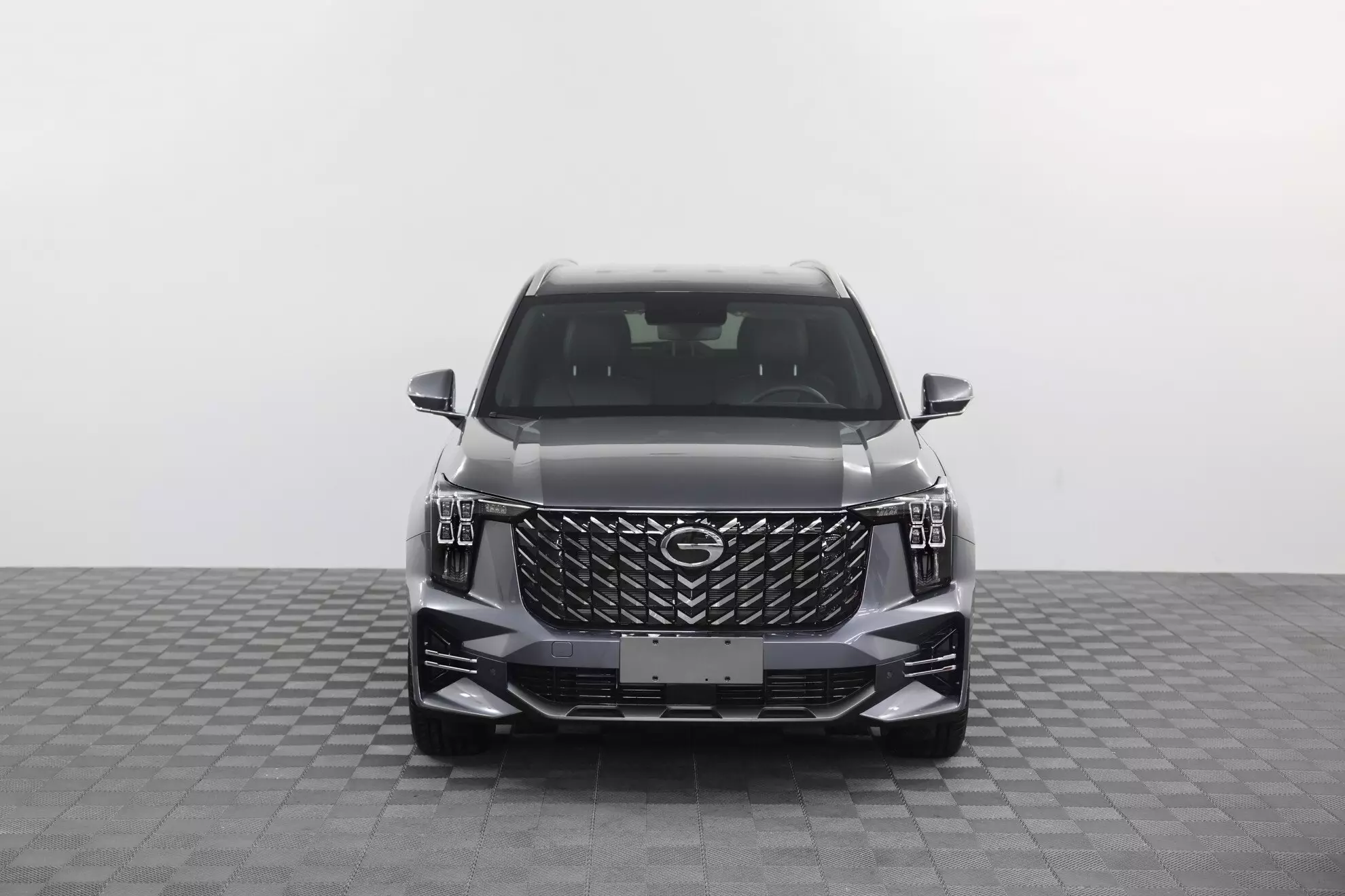 Автосалон: Gac GS8